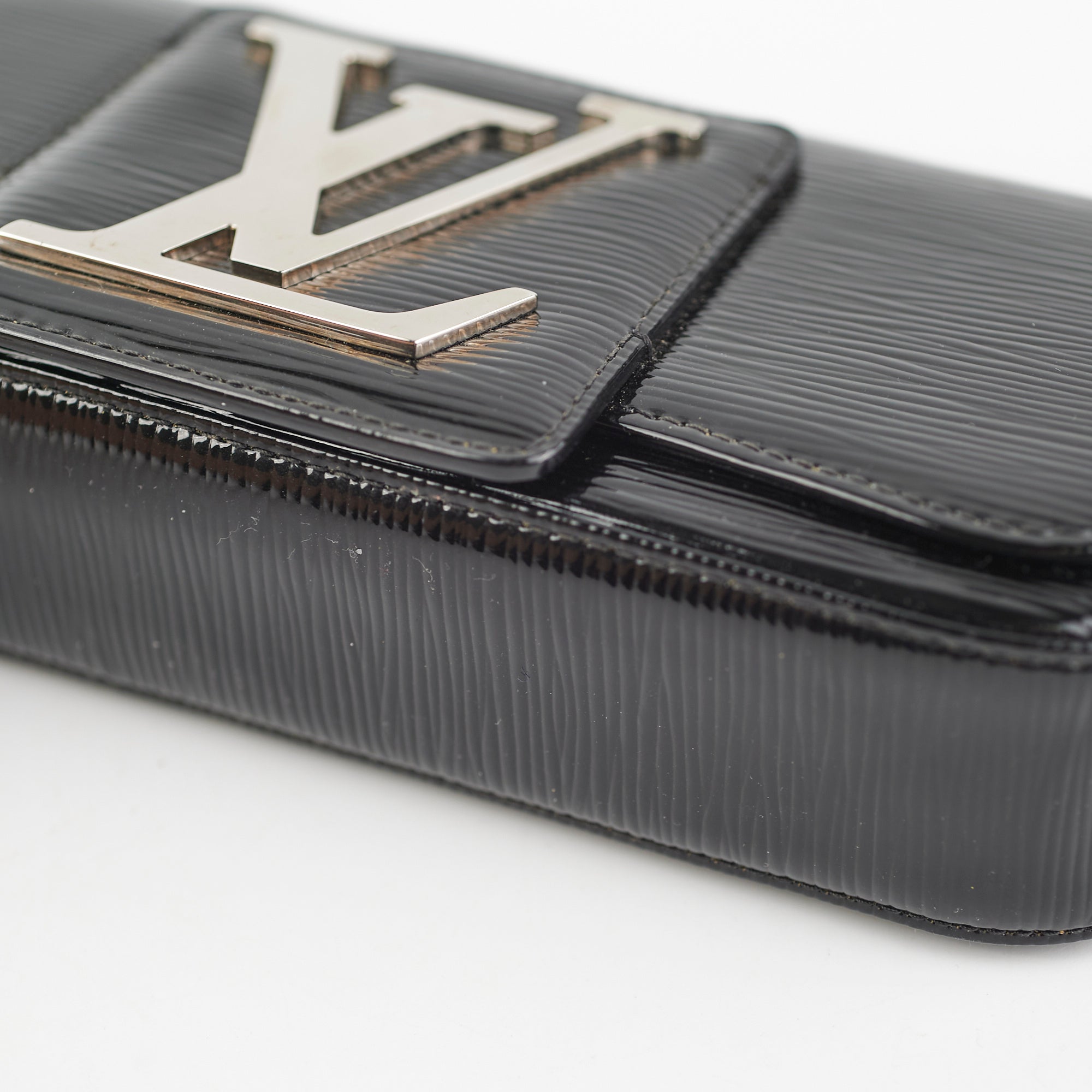 Louis Vuitton Sobe Clutch Black