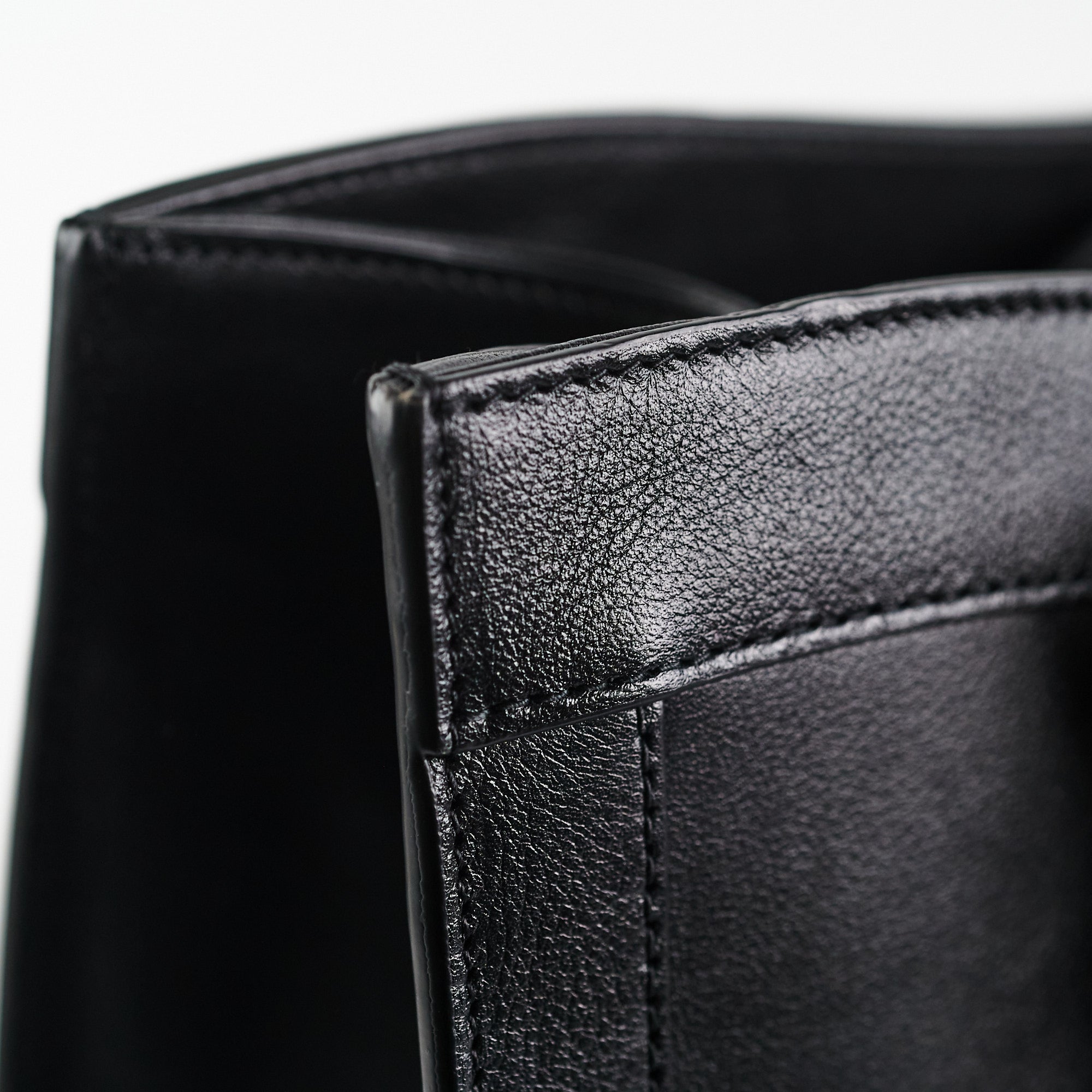 Gucci Medium Diana Tote Black