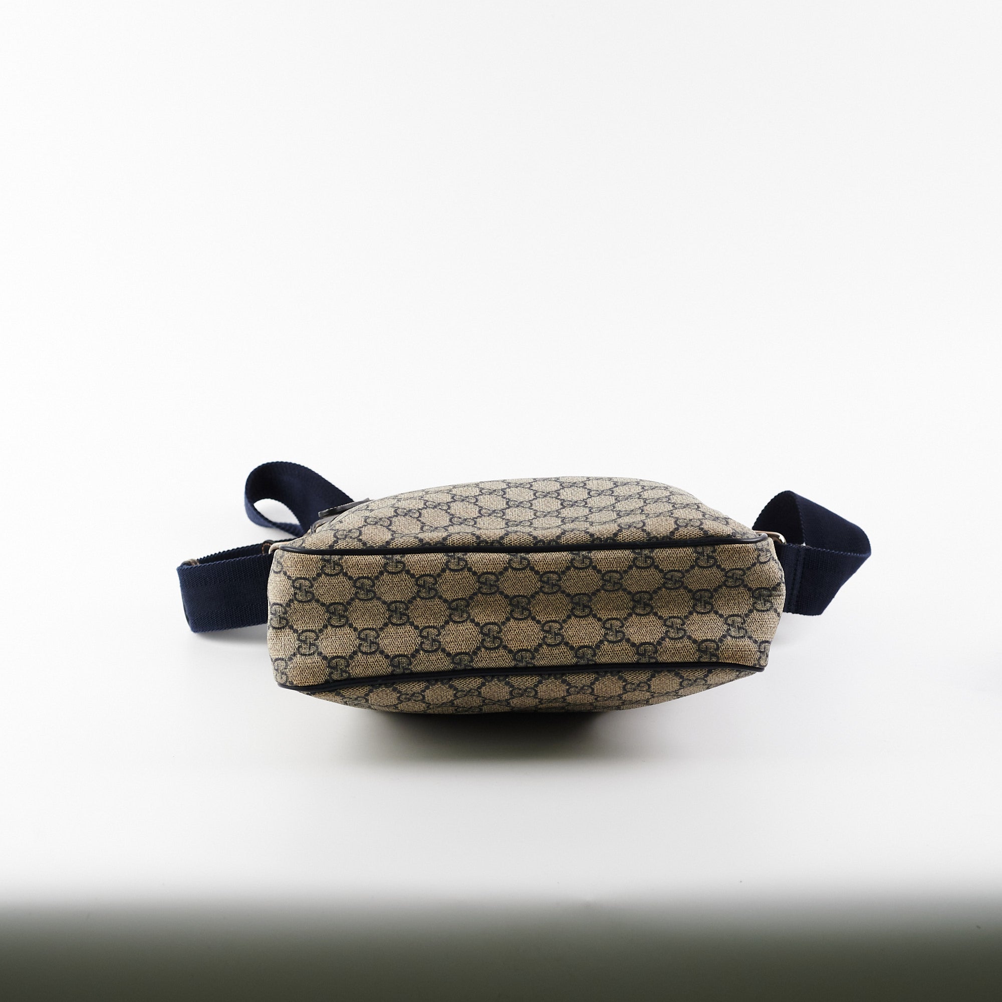 Gucci Messenger GG Supreme Canvas Large