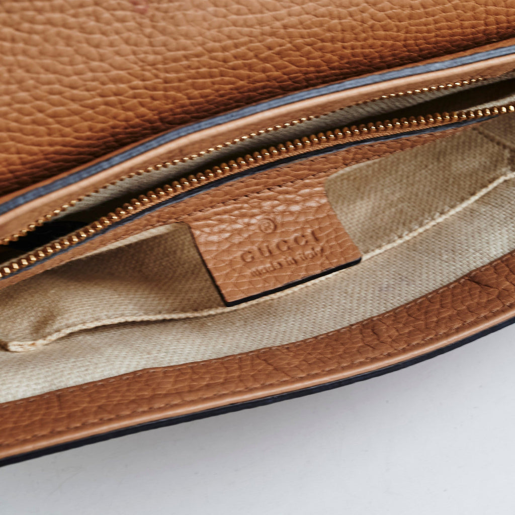 Gucci Soho Swing Chain Bag Beige