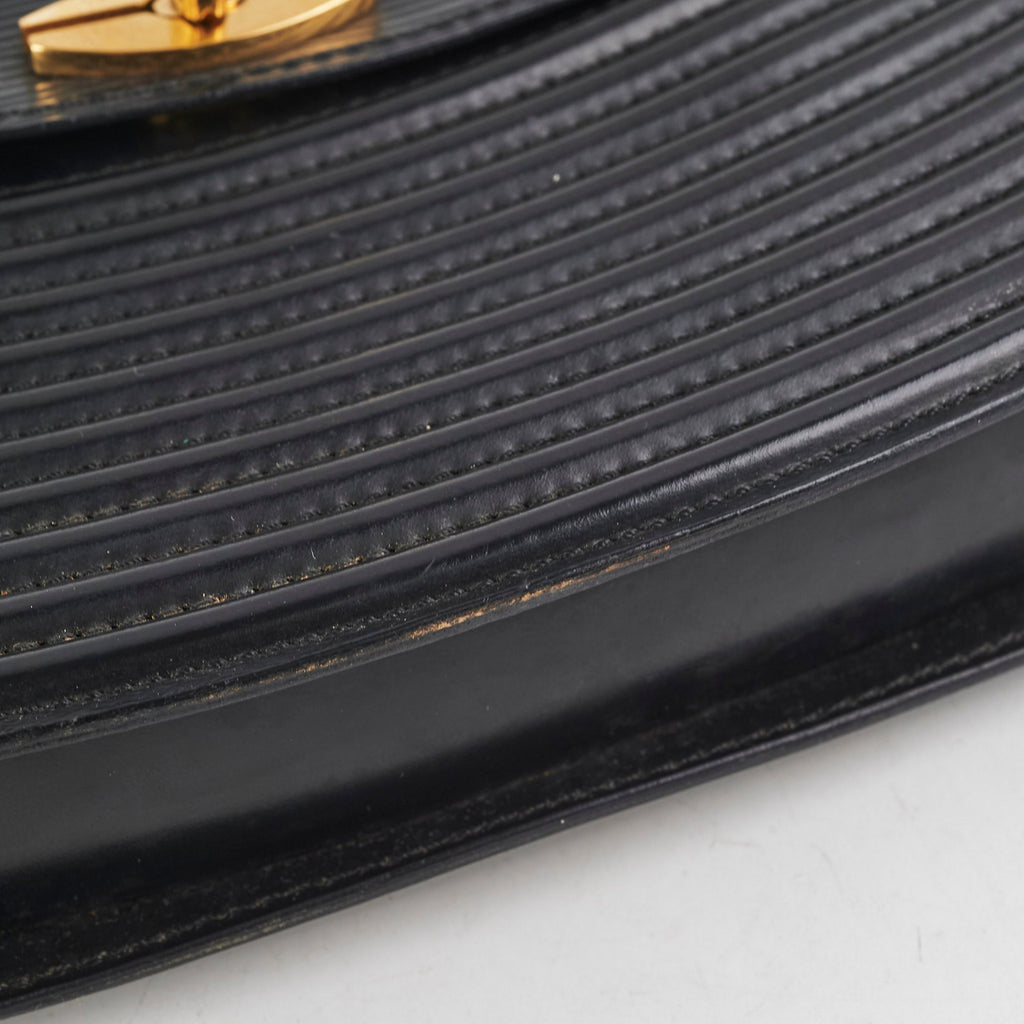 Louis Vuitton Vintage Clutch Epi Black