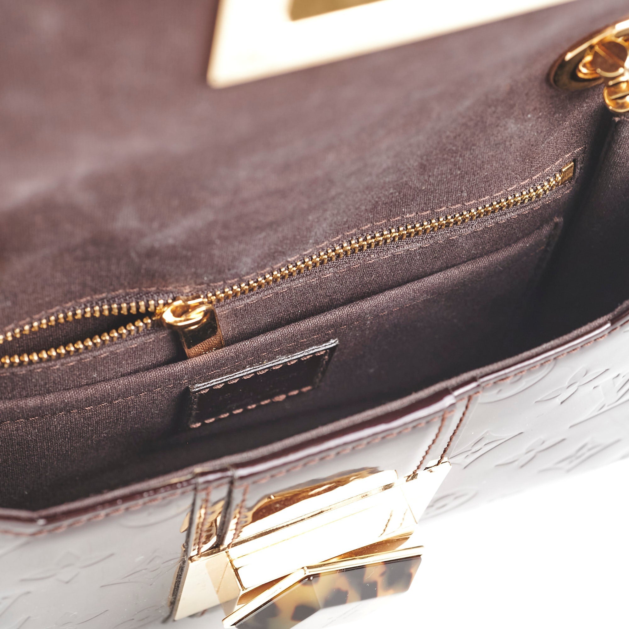 Louis Vuitton Vermont Avenue Clutch Vernis Amarante Monogram