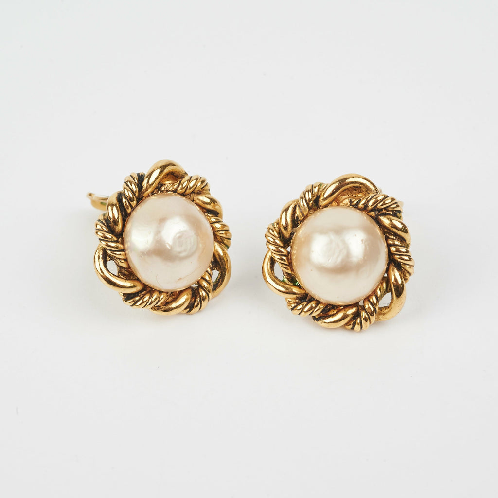 Chanel Vintage Pearl Earring Clasp