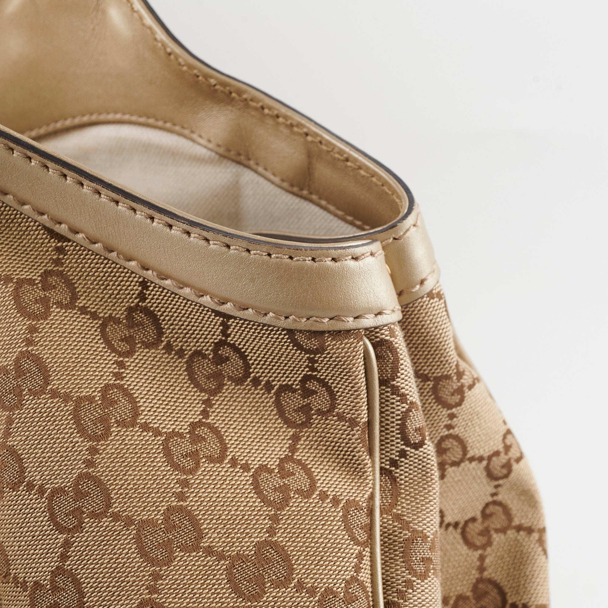 Gucci Vintage Sukey Large Tote Beige