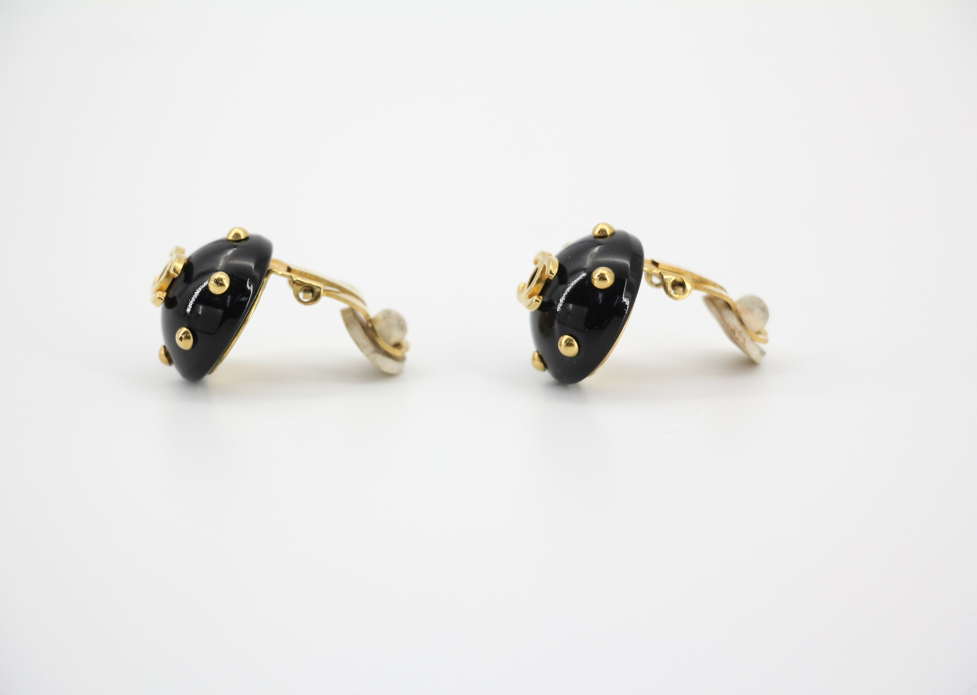 Chanel Vintage 96C Resin Dot Black Bean Clip-on Earrings