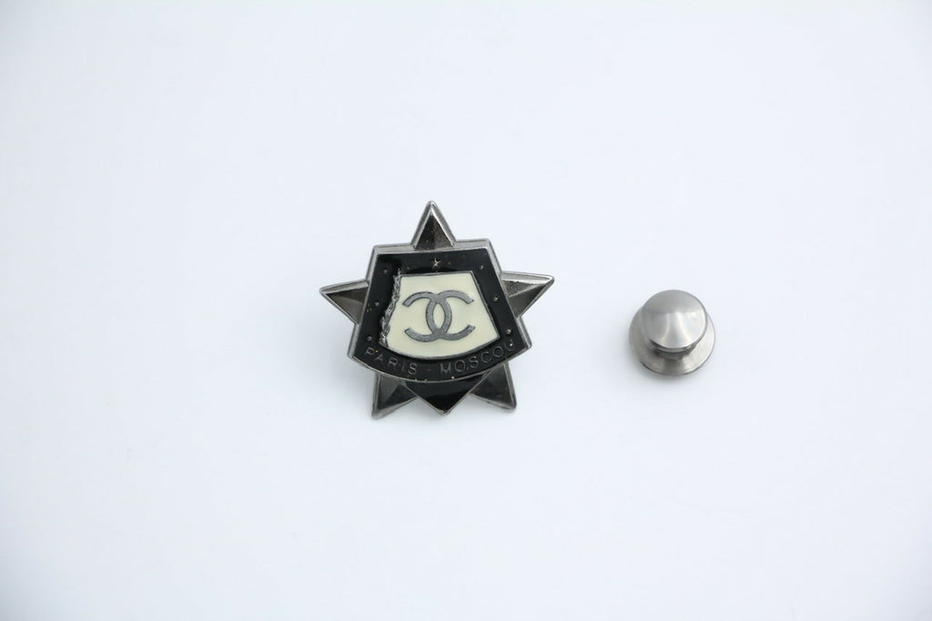 Chanel Vintage 09A Metal Black Beige Moscow Series Badge Brooch