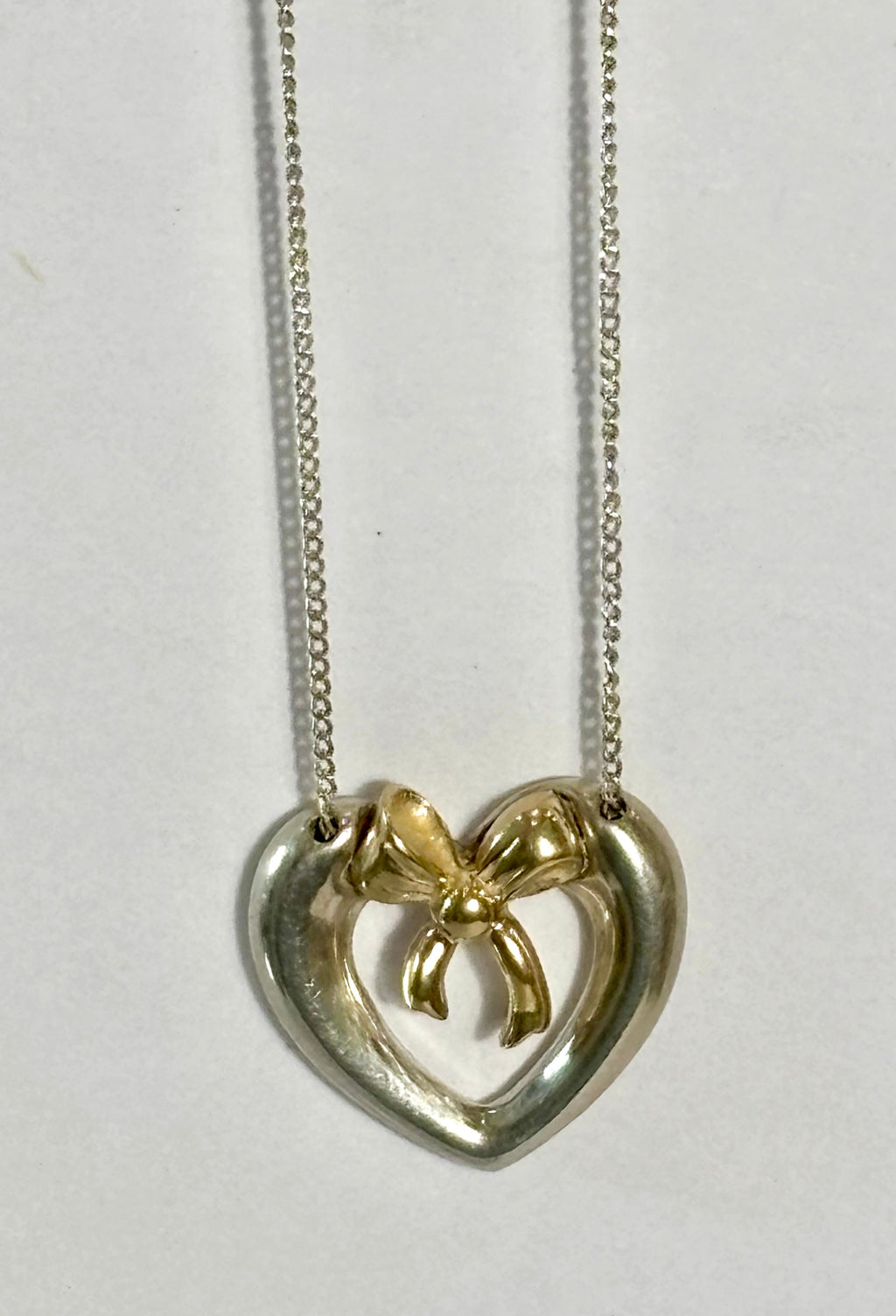 TIFFANY & CO. STERLING SILVER 18K YELLOW GOLD HEART RIBBON NECKLACE