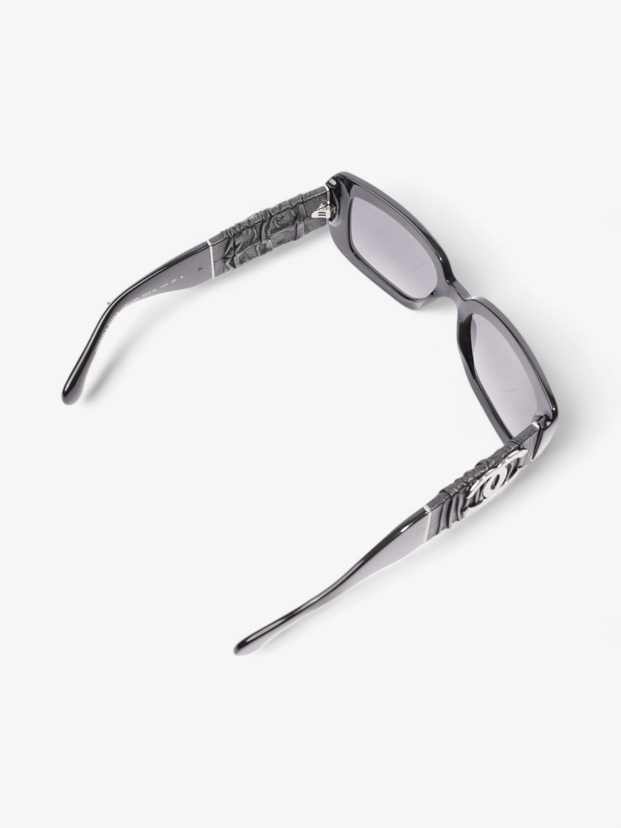 Chanel CC Sunglasses Black Acetate 140mm
