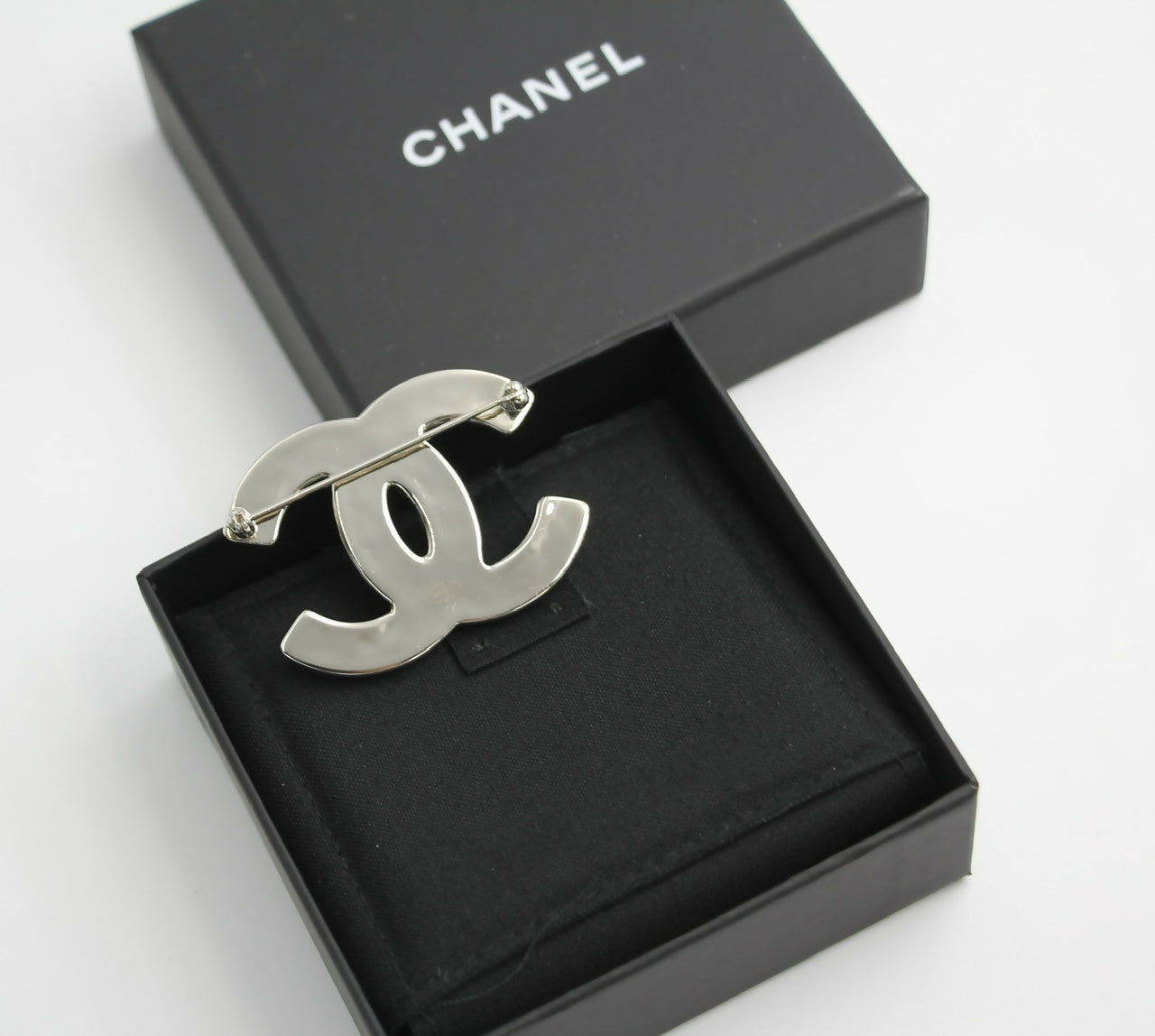 Chanel B19C Rhinestone Light Blue Deep Blue Gray Brooch
