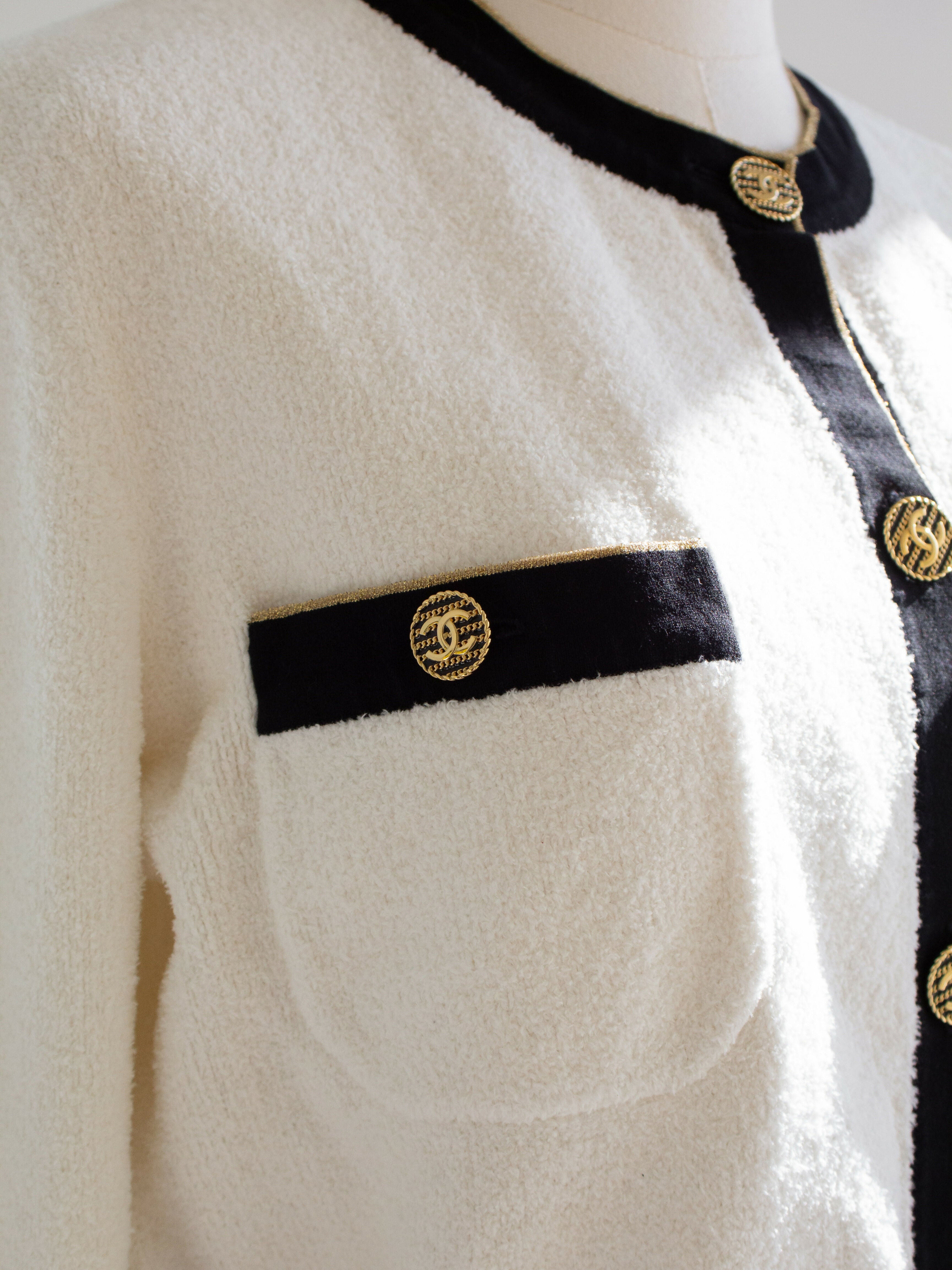 Chanel Cruise 2019 La Pausa White Black Gold Terry 19C igan Jacket