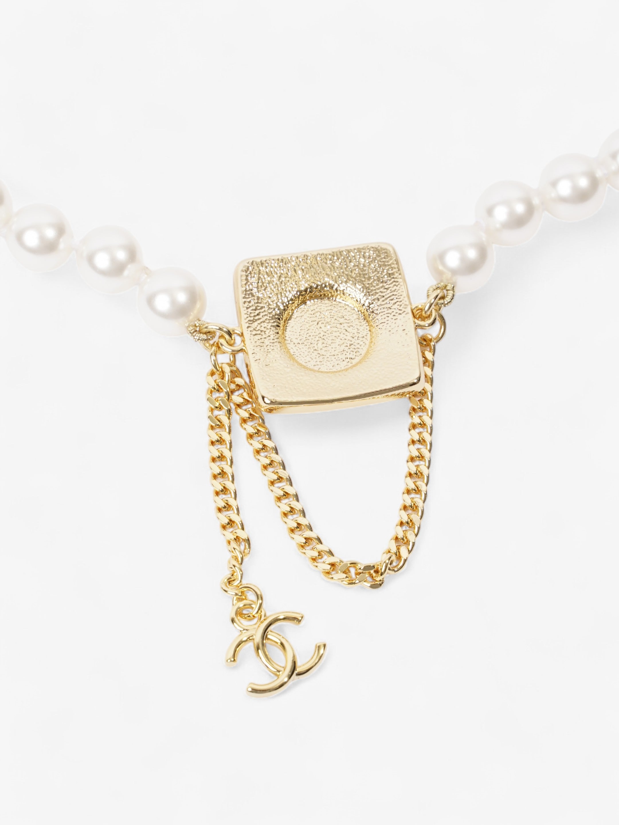 Chanel CC Faux Pearl Drop Chain Pearl / Gold Base Metal