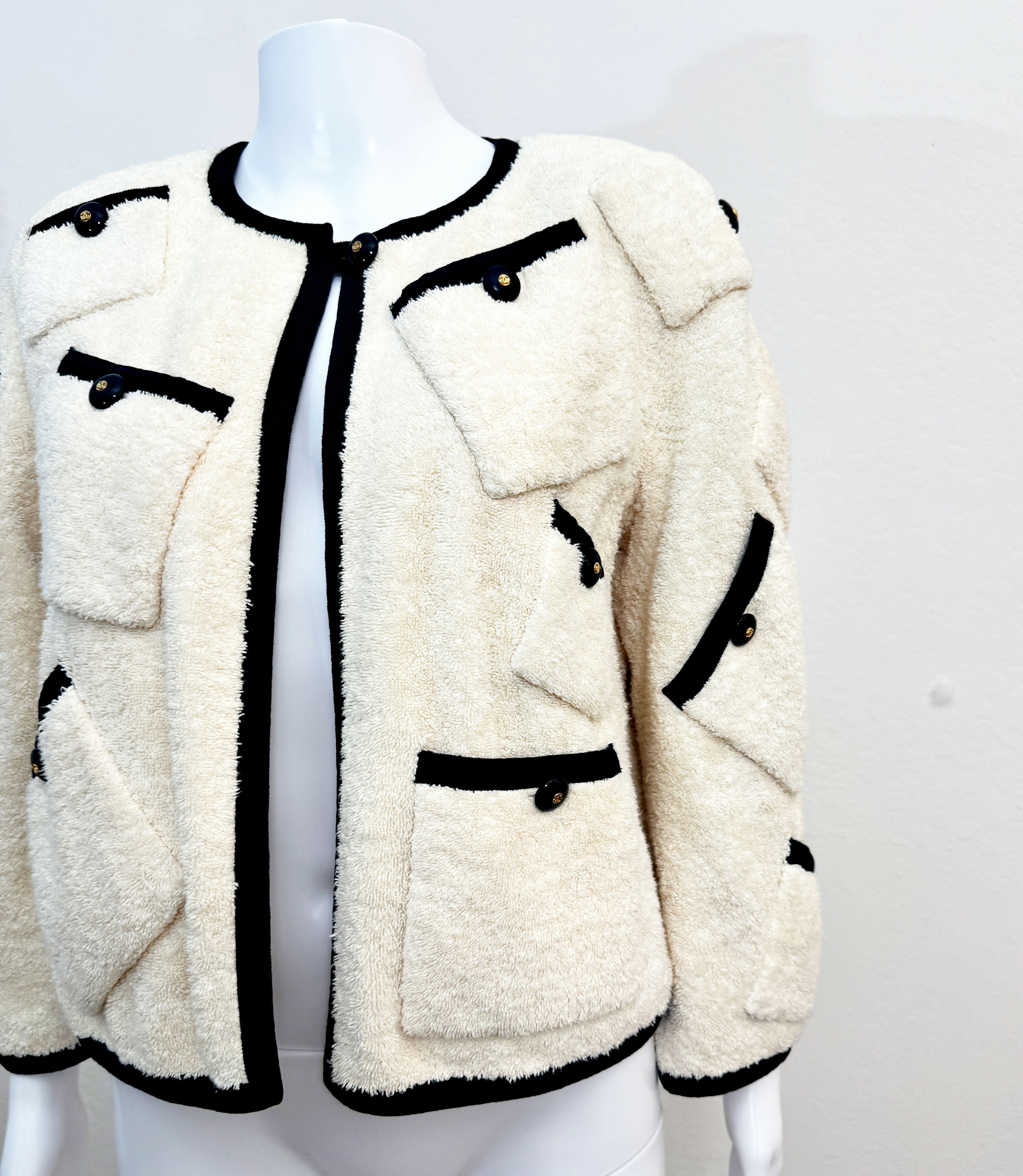 Chanel Vintage 2003 Beige Shearling Pocket on Pocket Jacket
