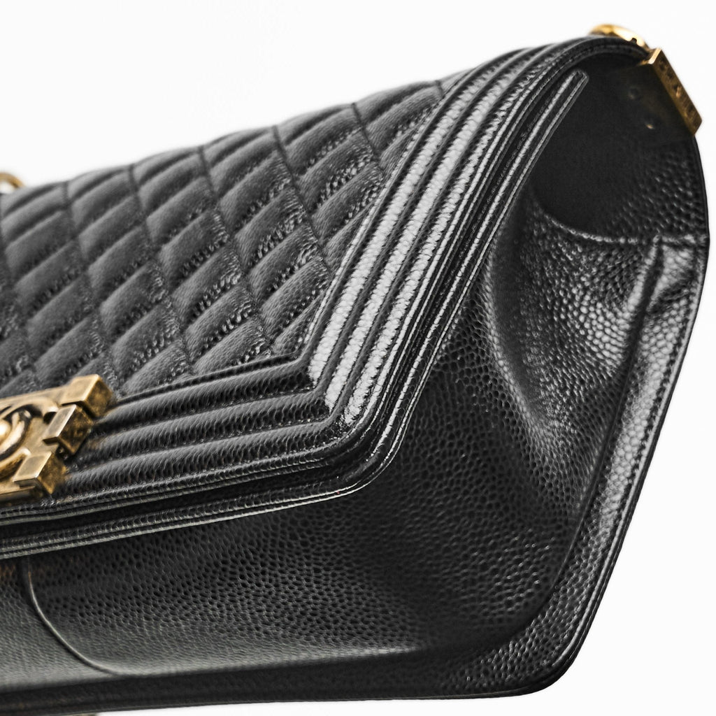 CHANEL LE BOY MEDIUM IN BLACK