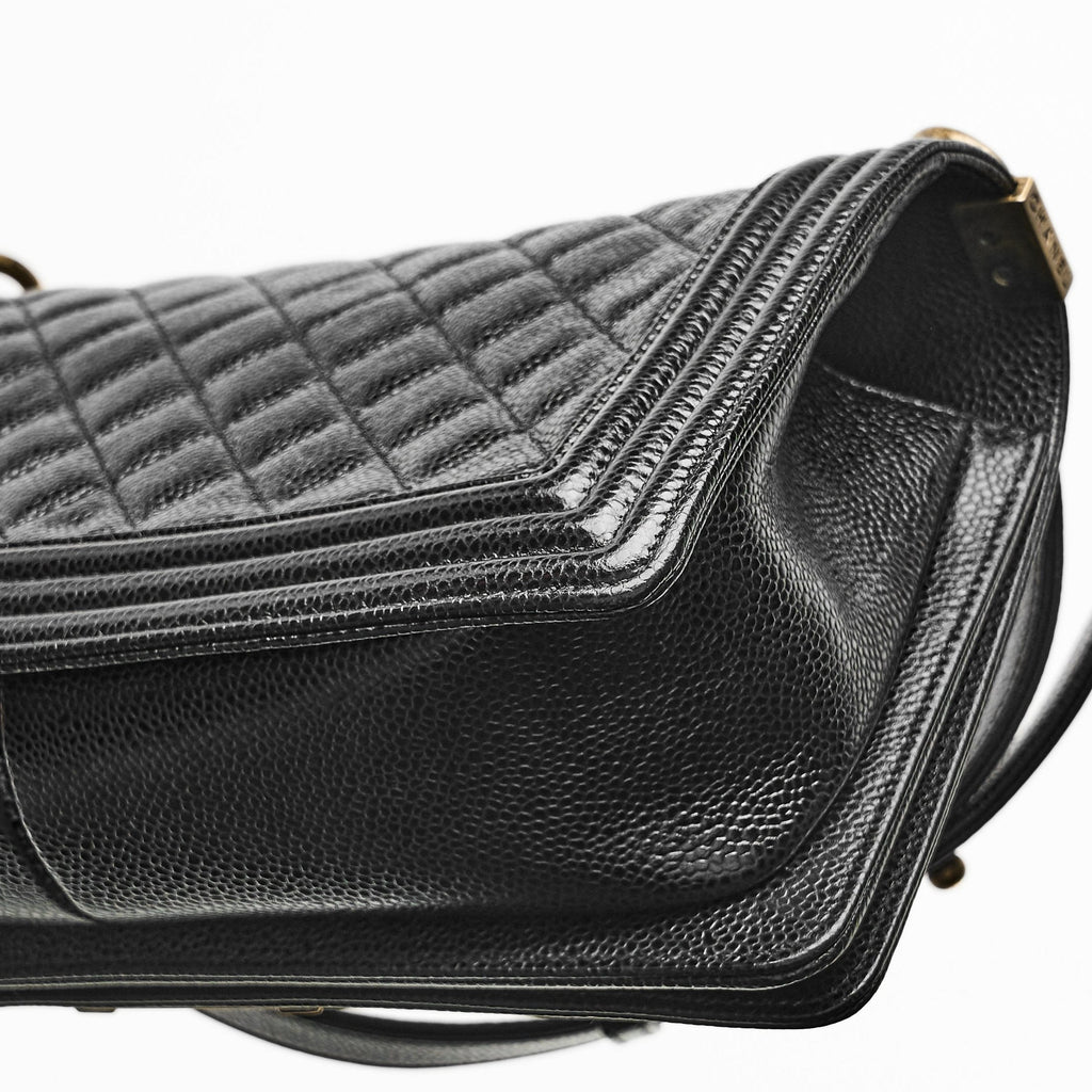 CHANEL LE BOY MEDIUM IN BLACK