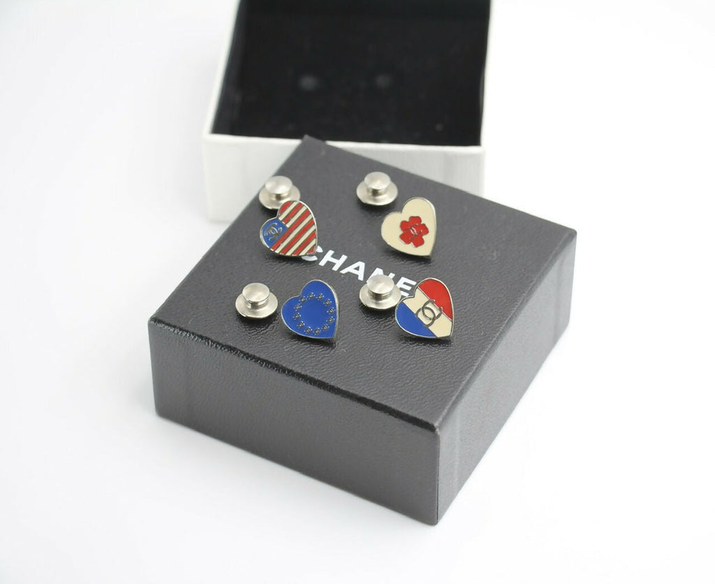Chanel Vintage 03A Metal American Style Heart Brooch