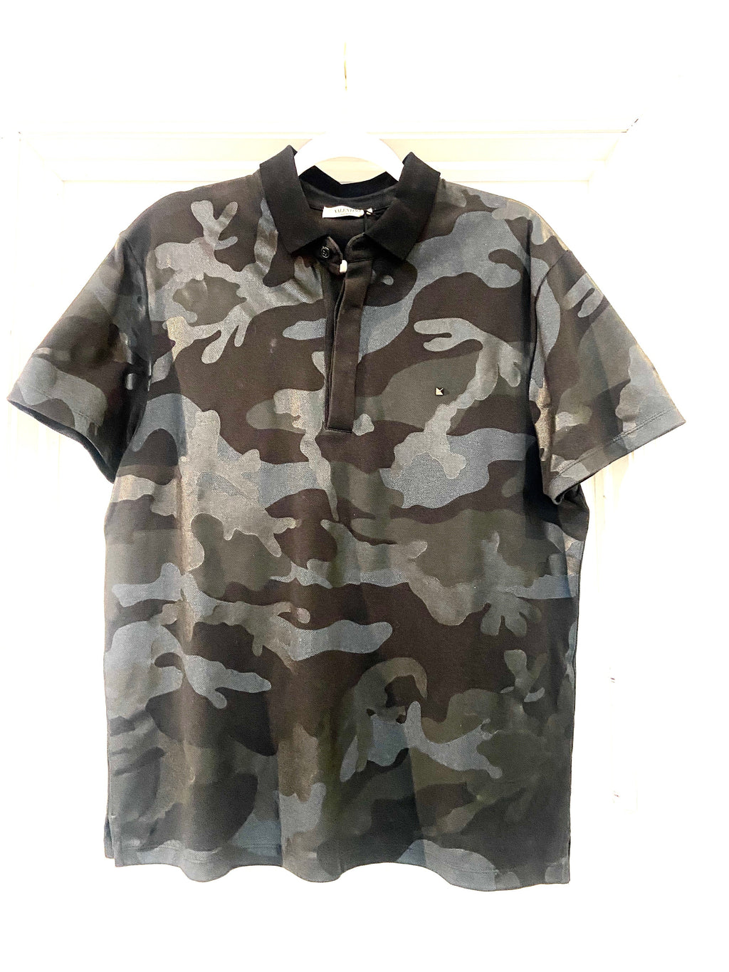 VALENTINO MEN'S SHORT SLEEVES CAMO POLO SHIRT
