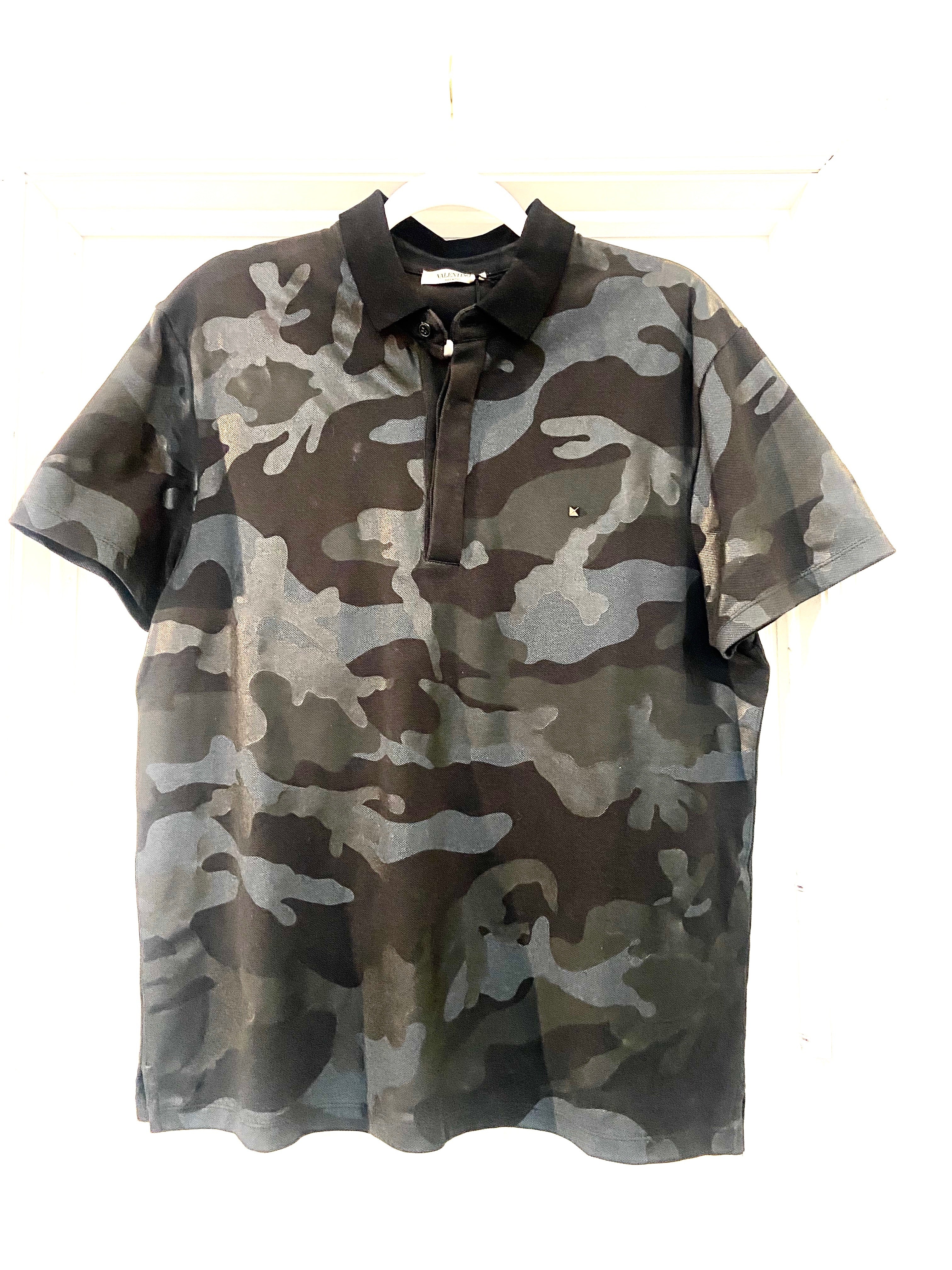 VALENTINO MEN'S SHORT SLEEVES CAMO POLO SHIRT