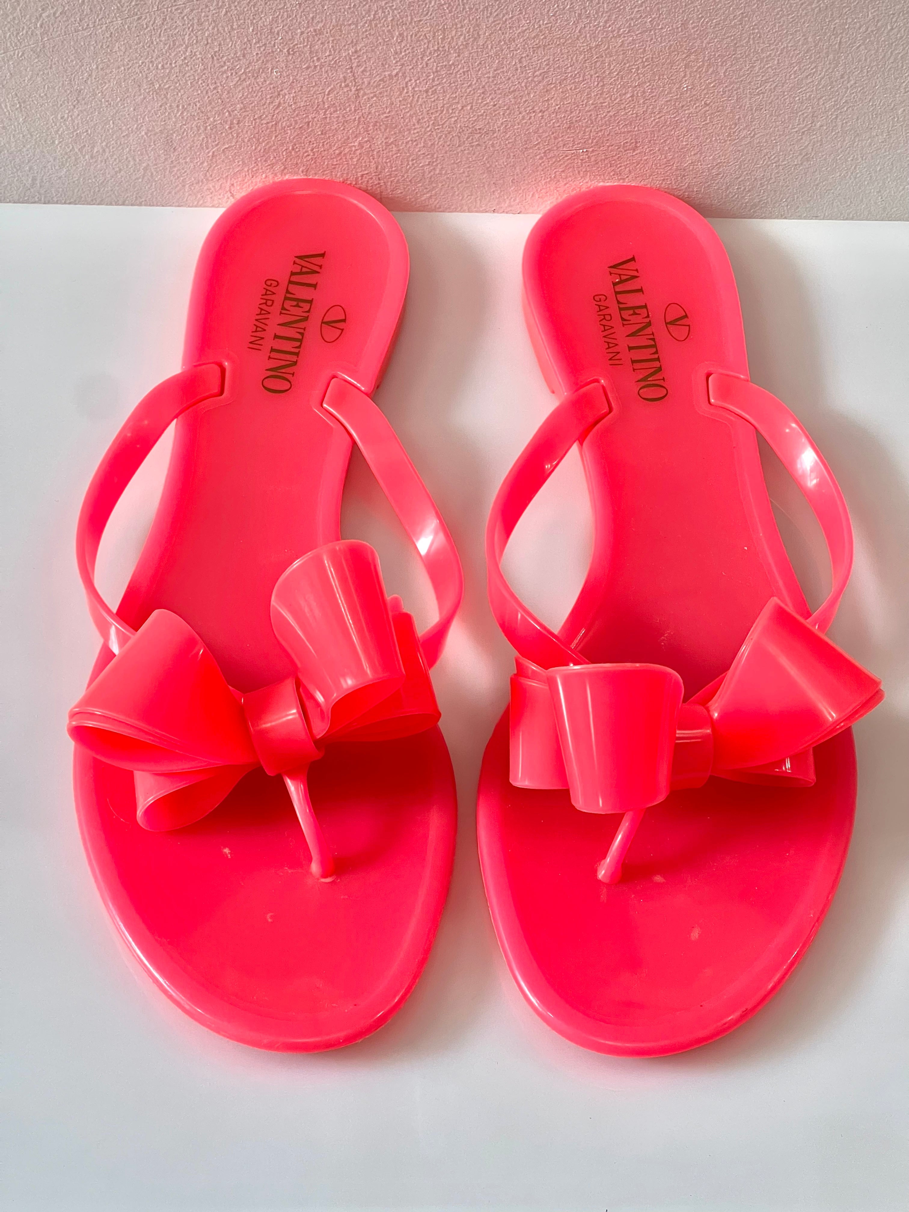 VALENTINO GARAVANI  JELLY BOW SLIDE SANDALS