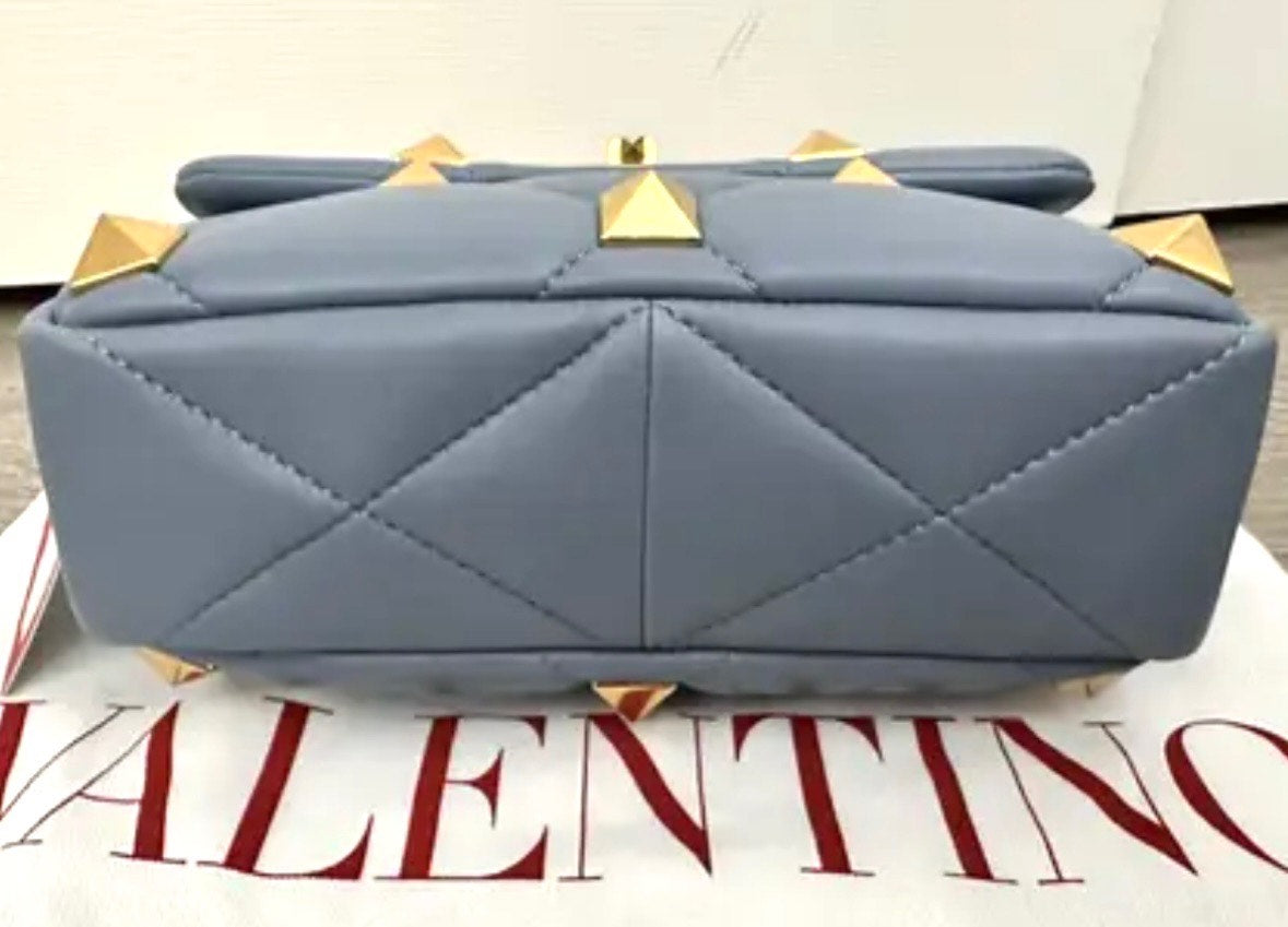 VALENTINO GARAVANI ROMAN STUD LEATHER HANDBAG