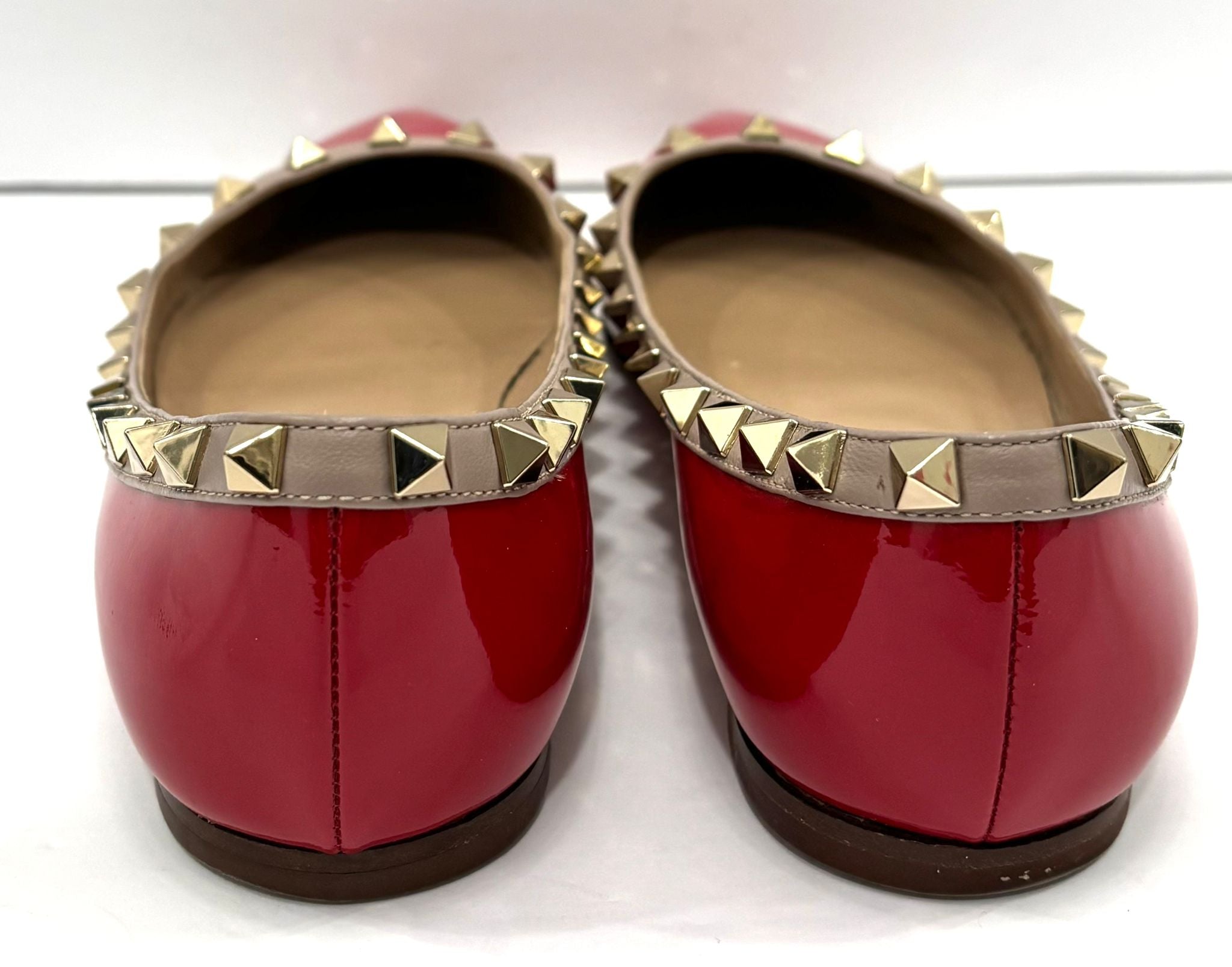 VALENTINO PATENT LEATHER ROCKSTUD BALLET FLATS
