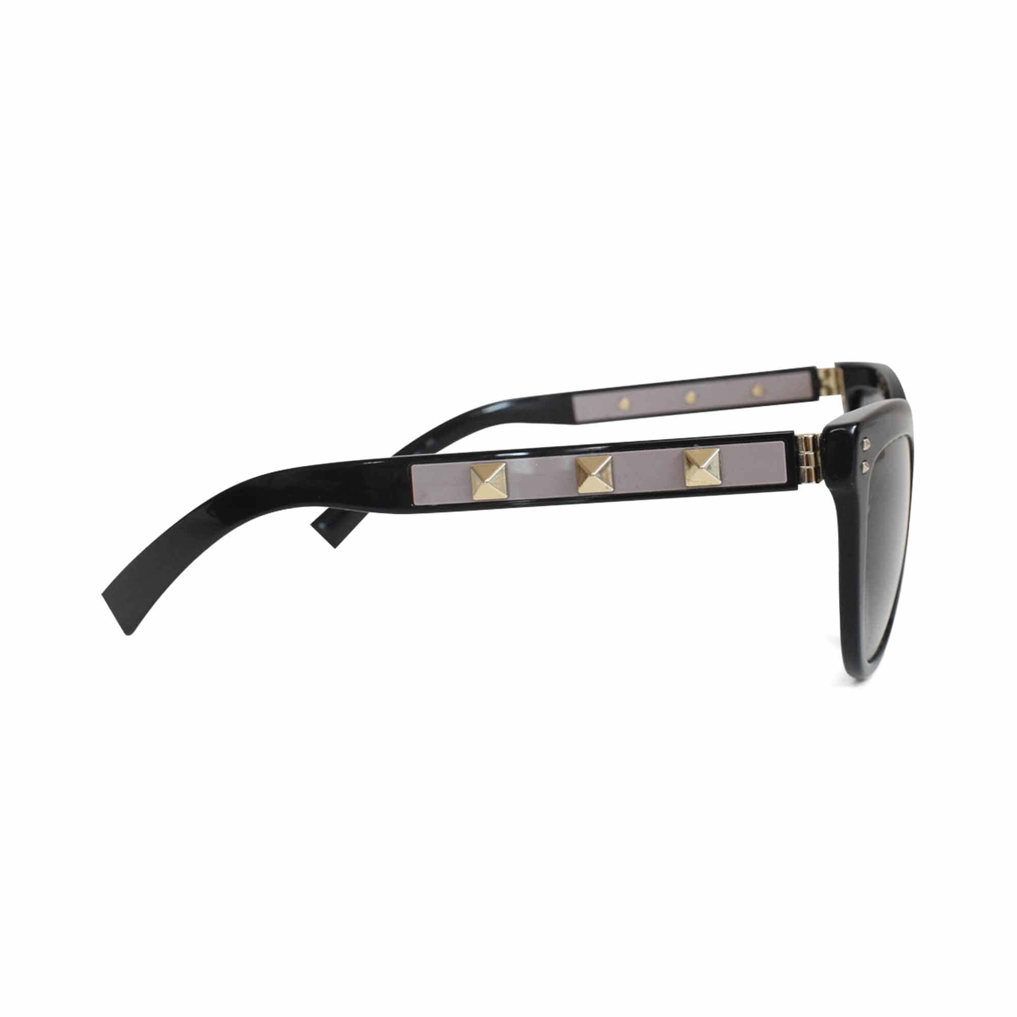 Velentino Wayfarer Rockstud Sunglasses