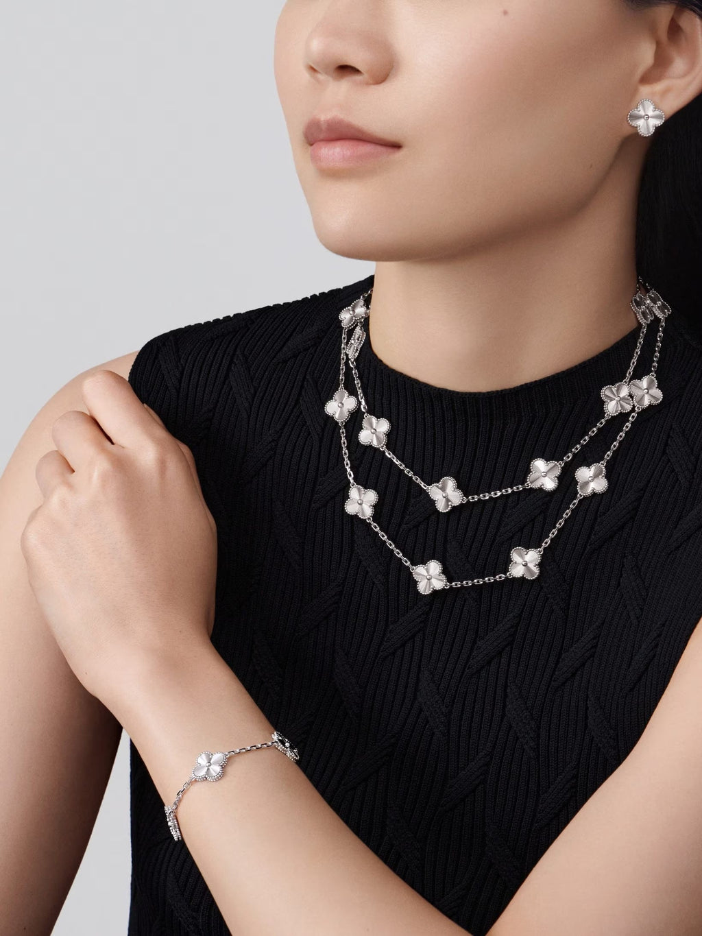 VAN CLEEF & ARPELS 18K WHITE GOLD 5 MOTIFS ALHAMBRA BRACELET