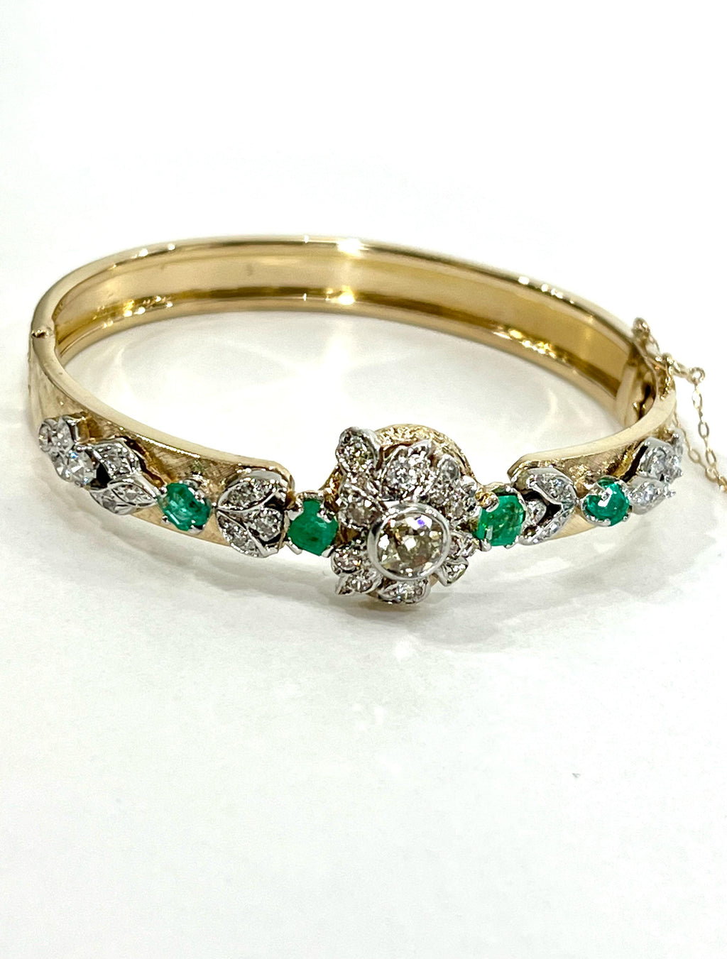 VINTAGE 14K DIAMOND AND EMERALD SOLID GOLD BRACELET