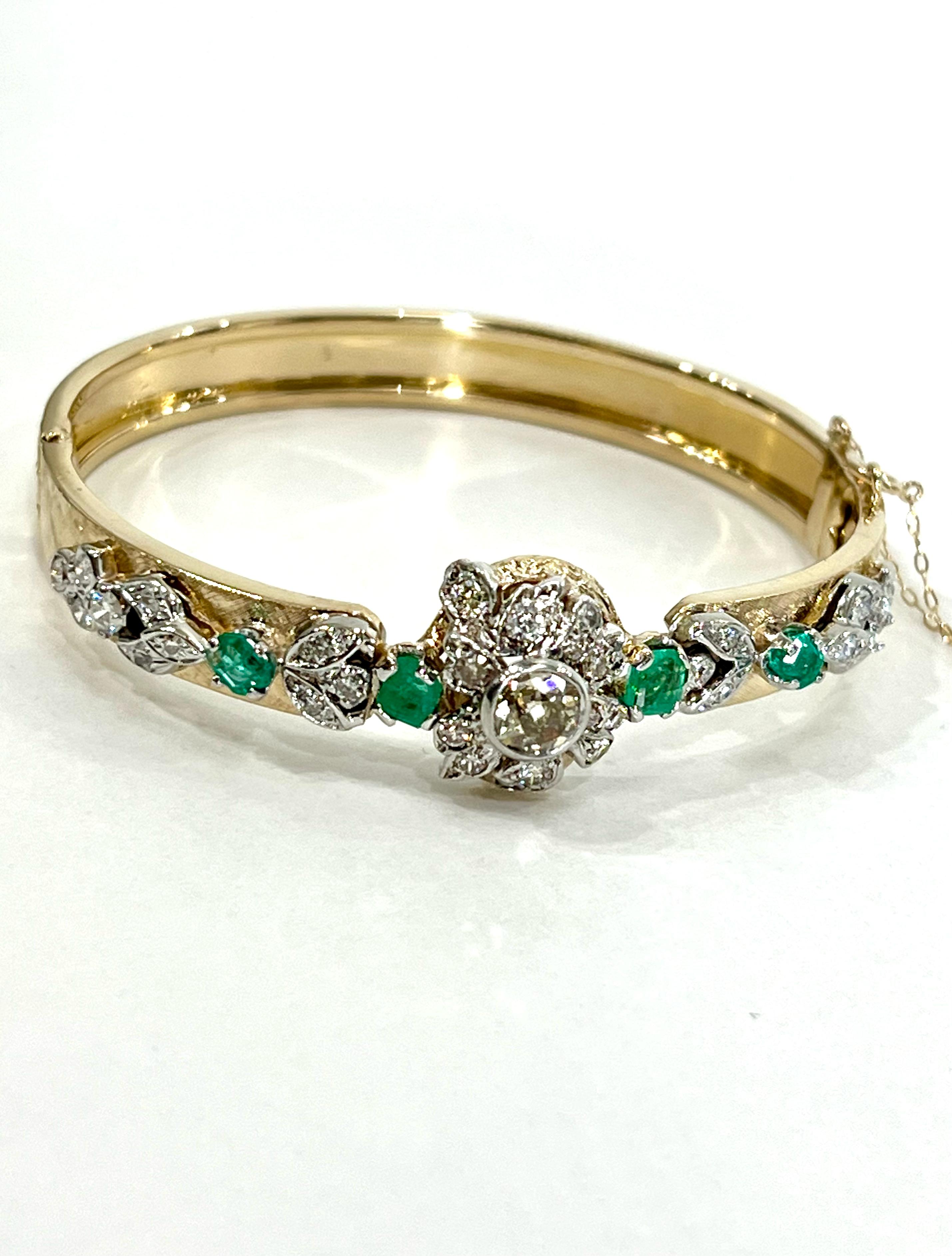VINTAGE 14K DIAMOND AND EMERALD SOLID GOLD BRACELET