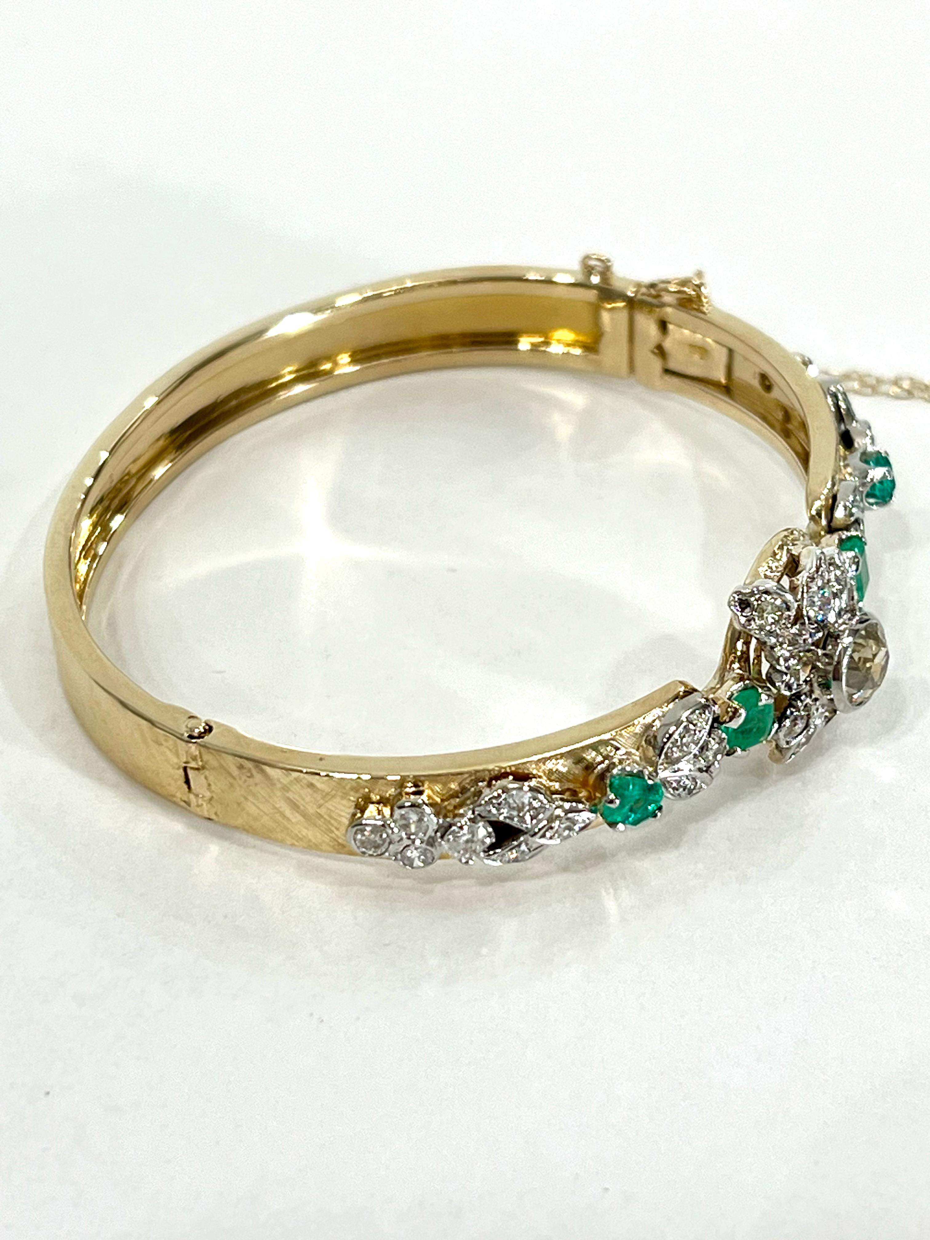 VINTAGE 14K DIAMOND AND EMERALD SOLID GOLD BRACELET