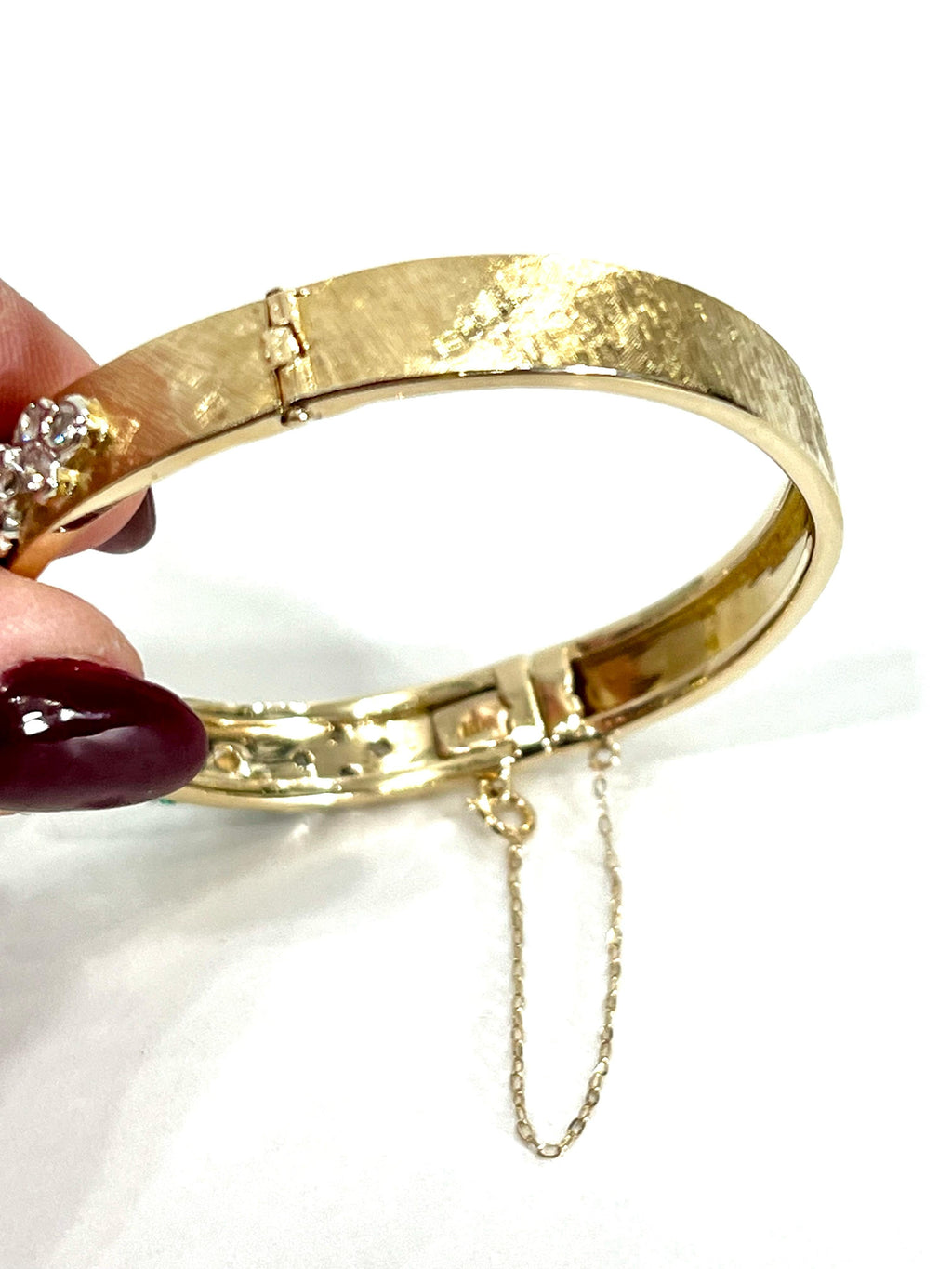 VINTAGE 14K DIAMOND AND EMERALD SOLID GOLD BRACELET