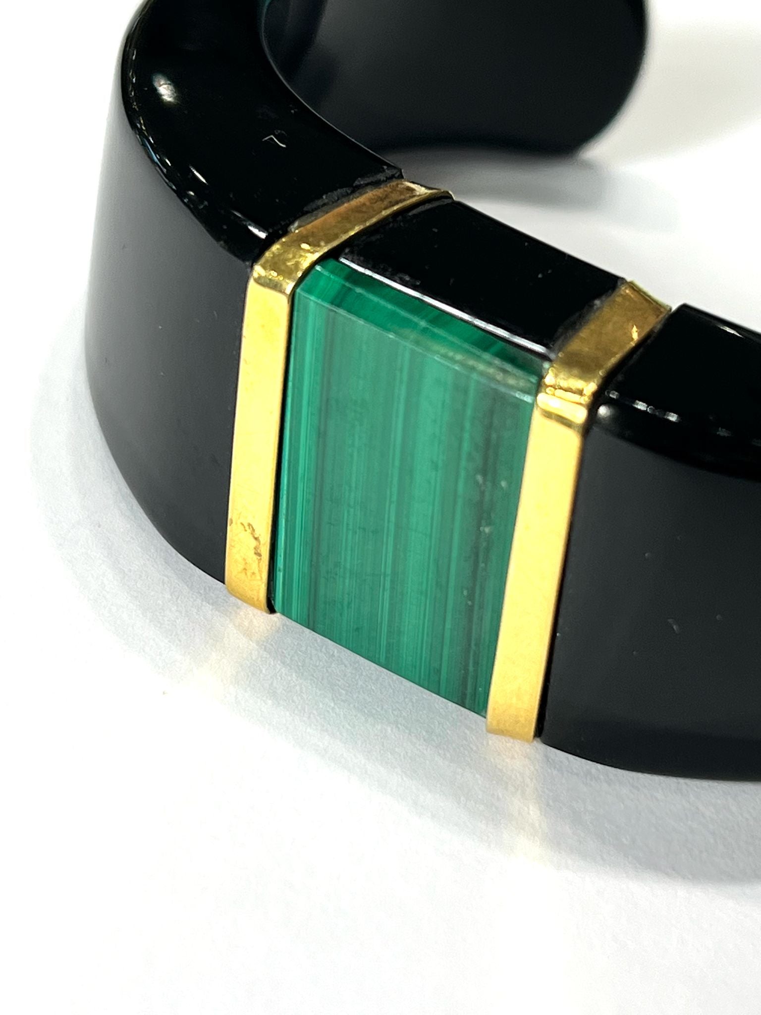 VINTAGE RESIN CUFF WITH MALACHITE 18K YELLOW GOLD