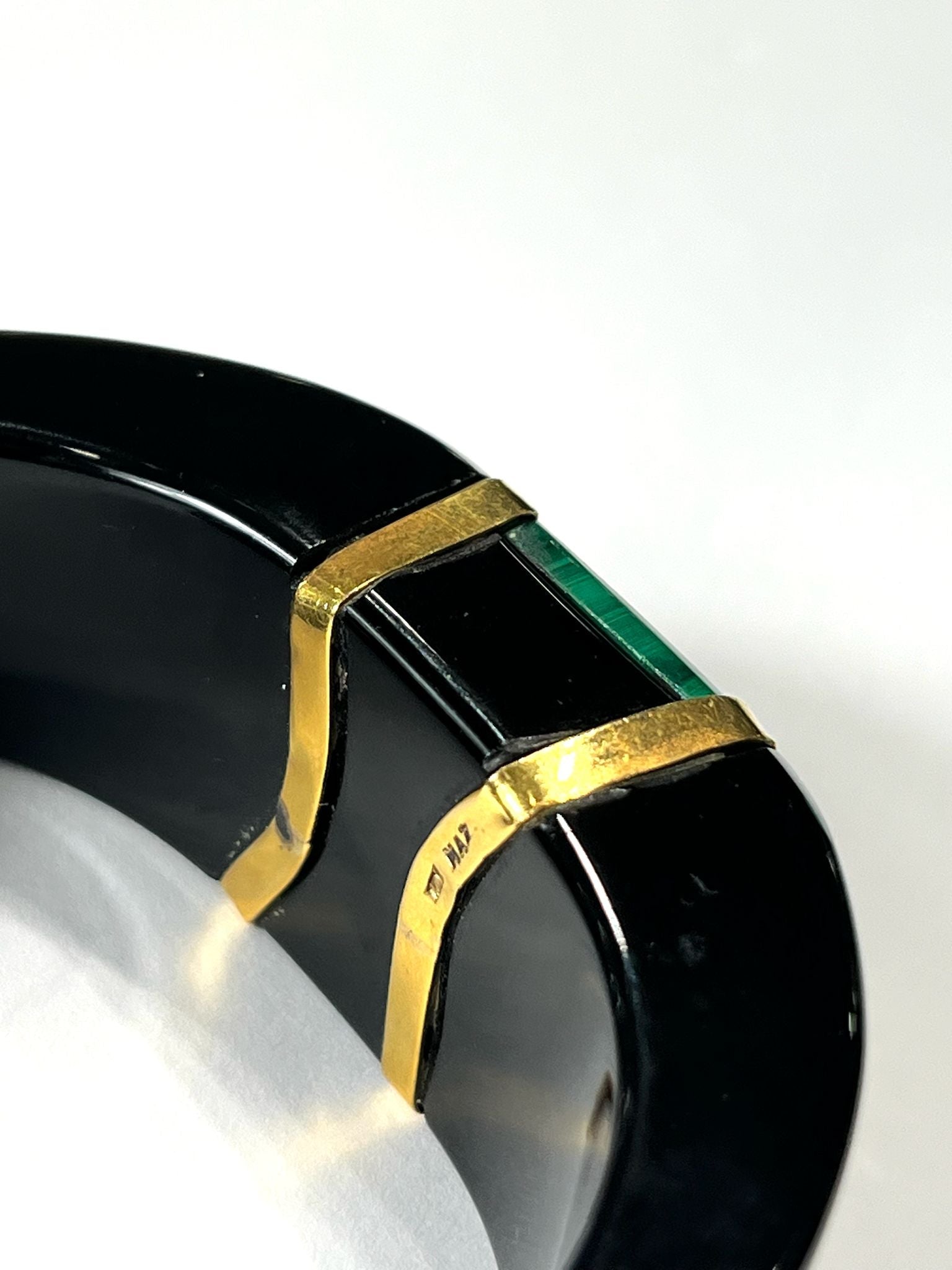 VINTAGE RESIN CUFF WITH MALACHITE 18K YELLOW GOLD