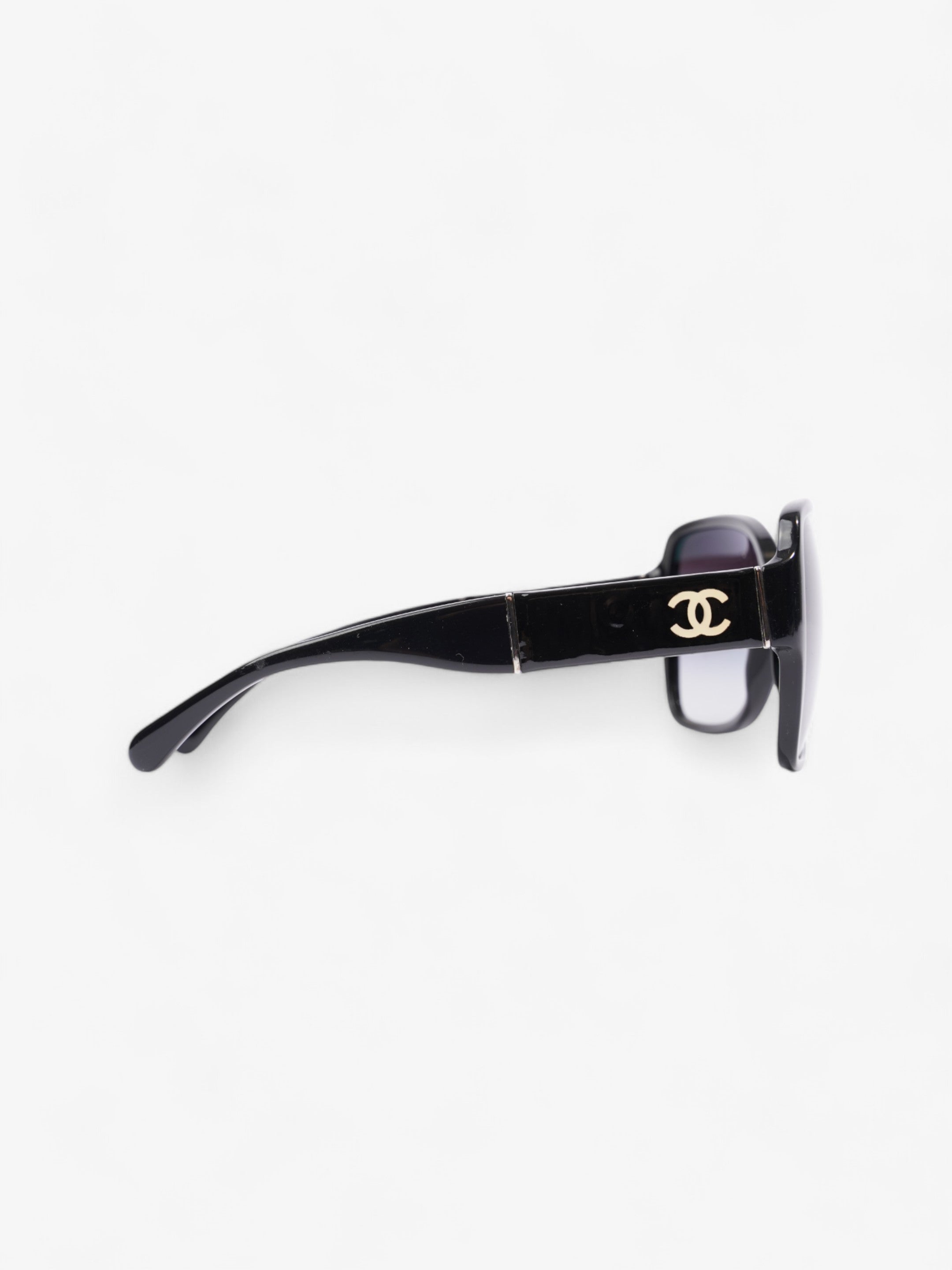 Chanel CC Sunglasses Black Acetate 135mm