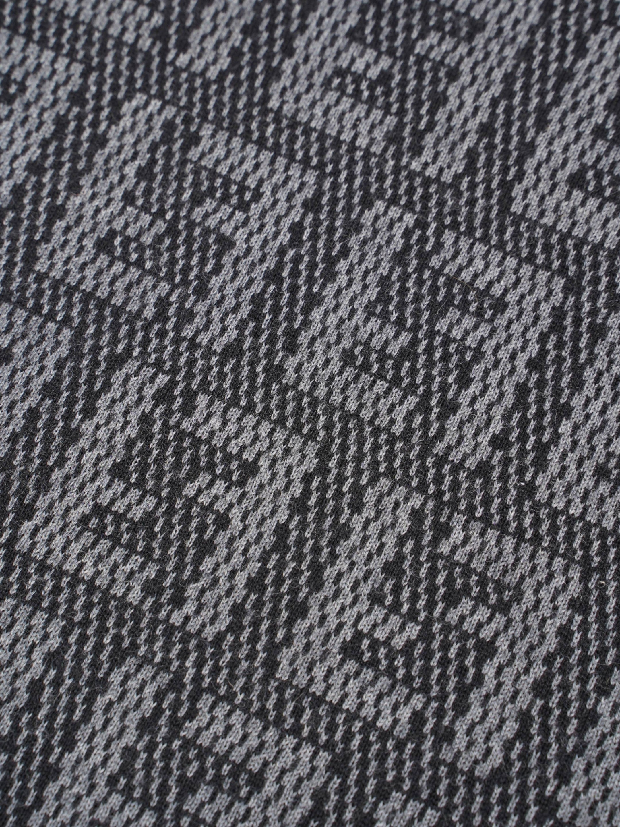 Fendi Logo Pattern Scarf Black / Grey Wool