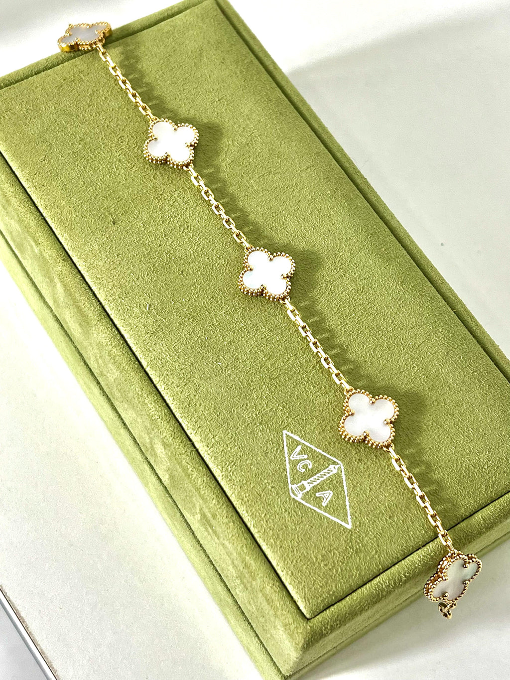 VAN CLEEF & ARPELS 18K GOLD 5 MOTIFS MOP ALHAMBRA BRACELET
