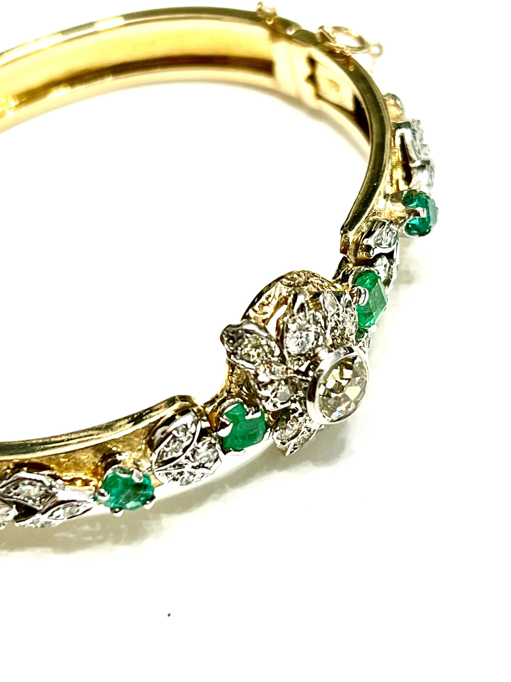 ANTIQUE VICTORIAN 14K GOLD DIAMONDS & EMERALDS BANGLE BRACELET