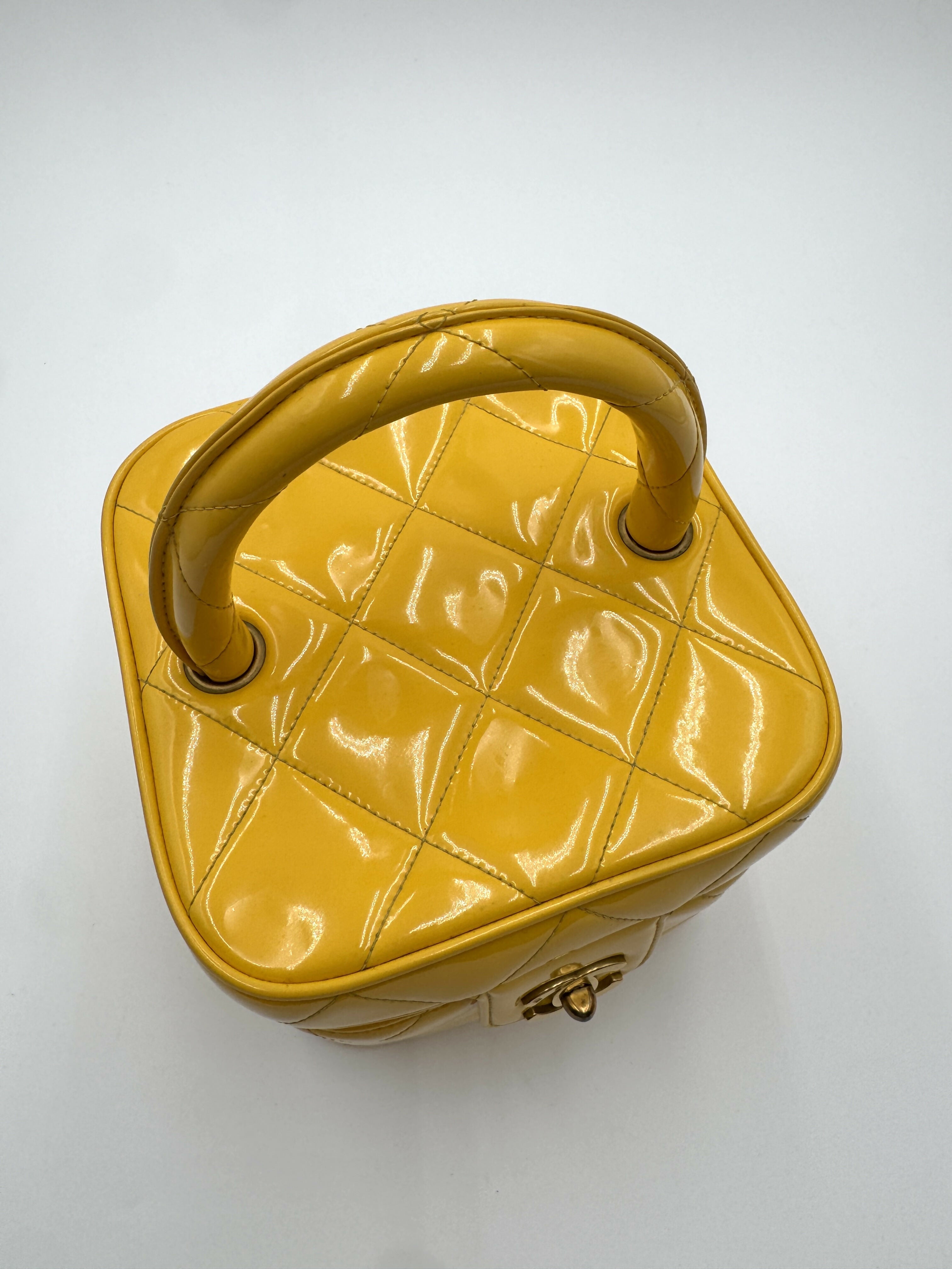 Chanel 1995 Vintage Barbie Yellow Heart-Mirror Vanity Case Bag