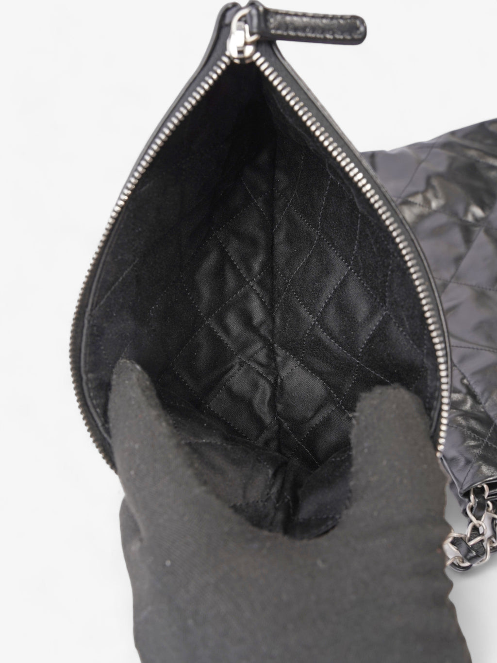 Chanel Chanel 22 Black Calfskin Leather Small