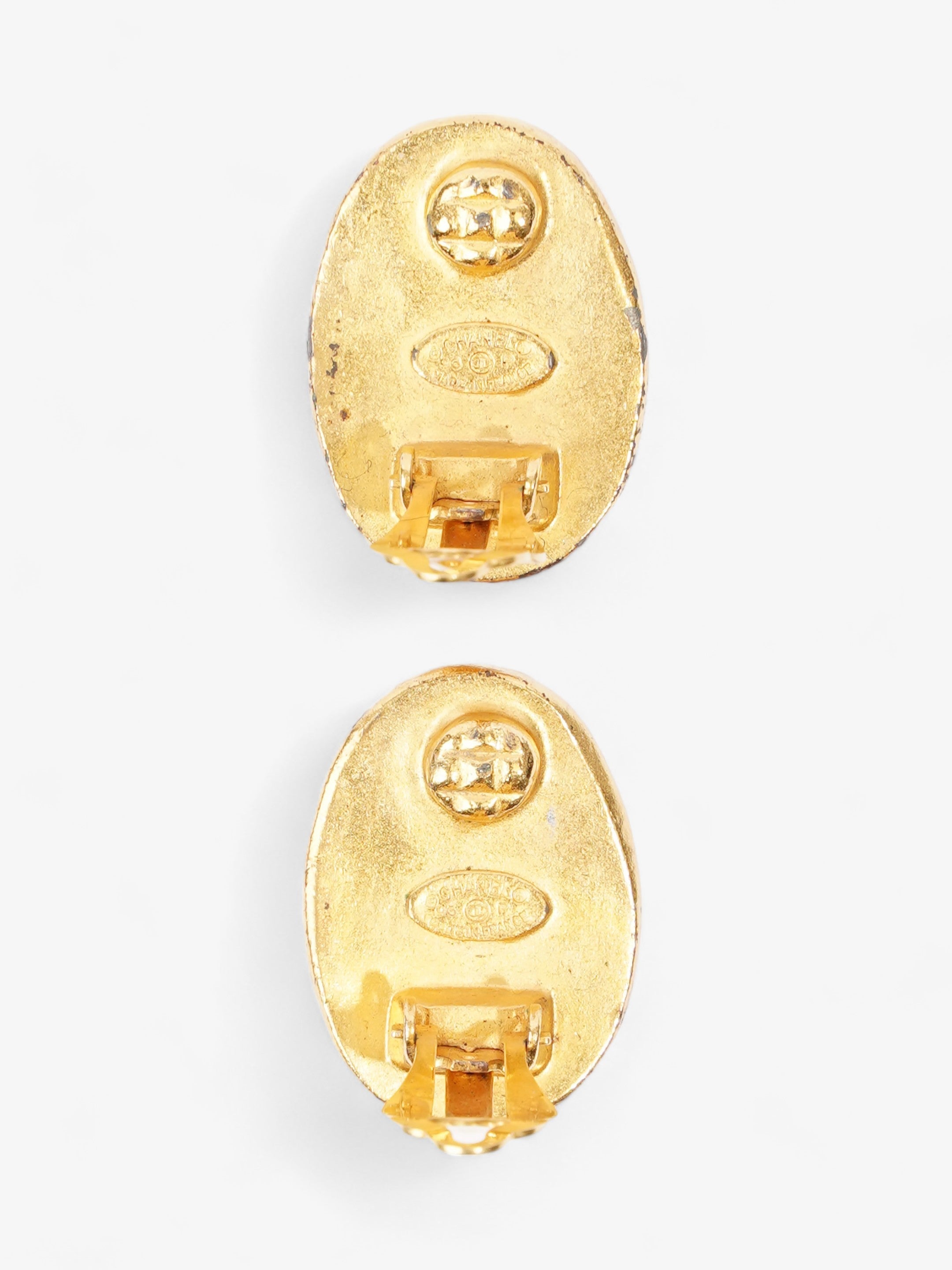 Chanel Oval Clip-On 96P Earrings Gold Gold Plated