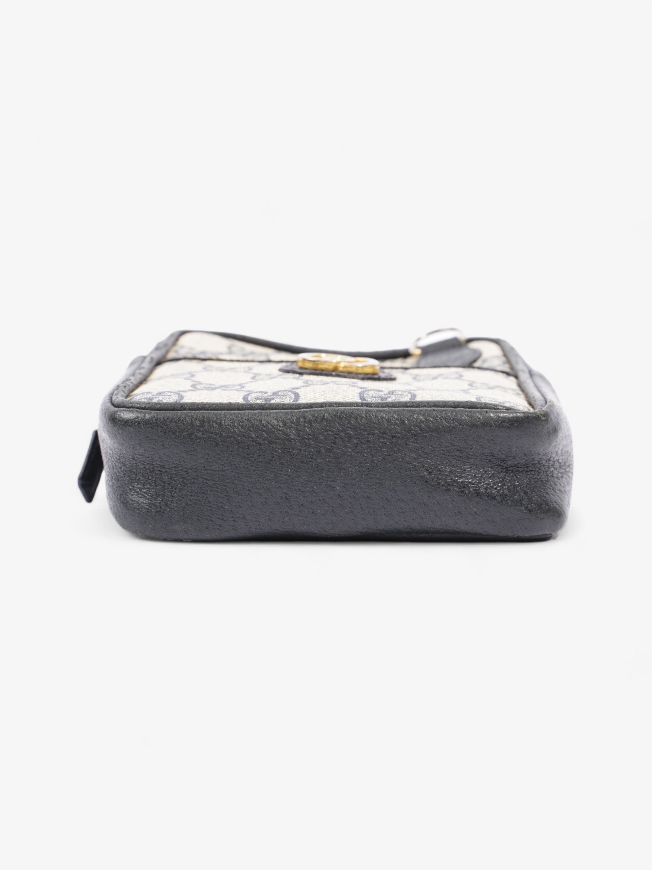Gucci GG Supreme Shoulder Bag  Navy / Beige Leather
