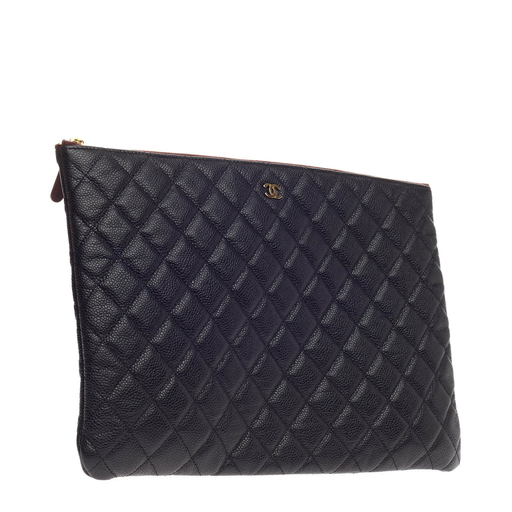 O Case Clutch Quilted Caviar Large
