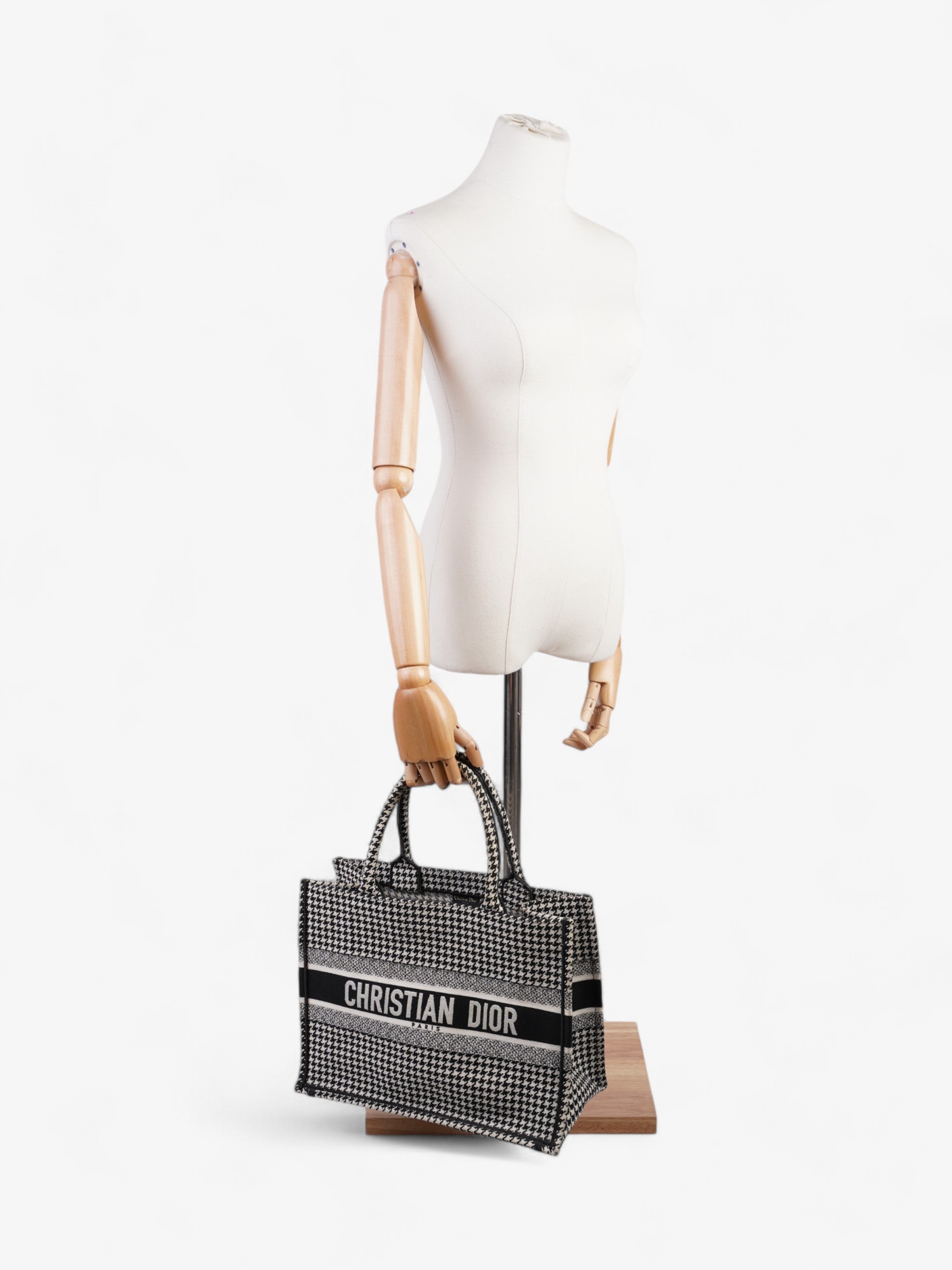 Christian Dior Book Tote Black / White Canvas Medium