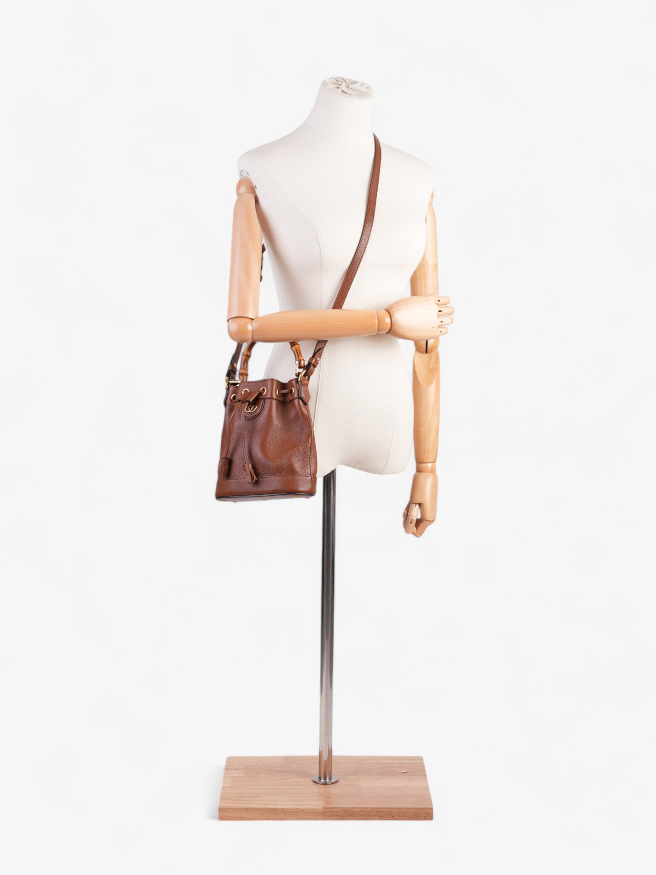 Gucci Diana Bucket Bag Brown Leather Mini