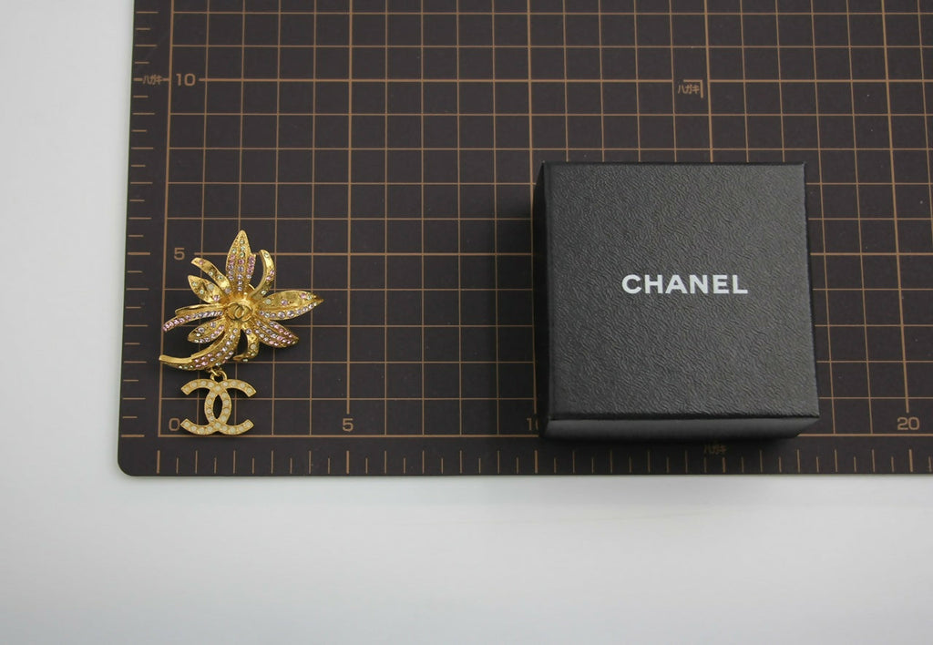 Chanel Vintage 02P Rhinestone Pink Silver Palm Tree Brooch