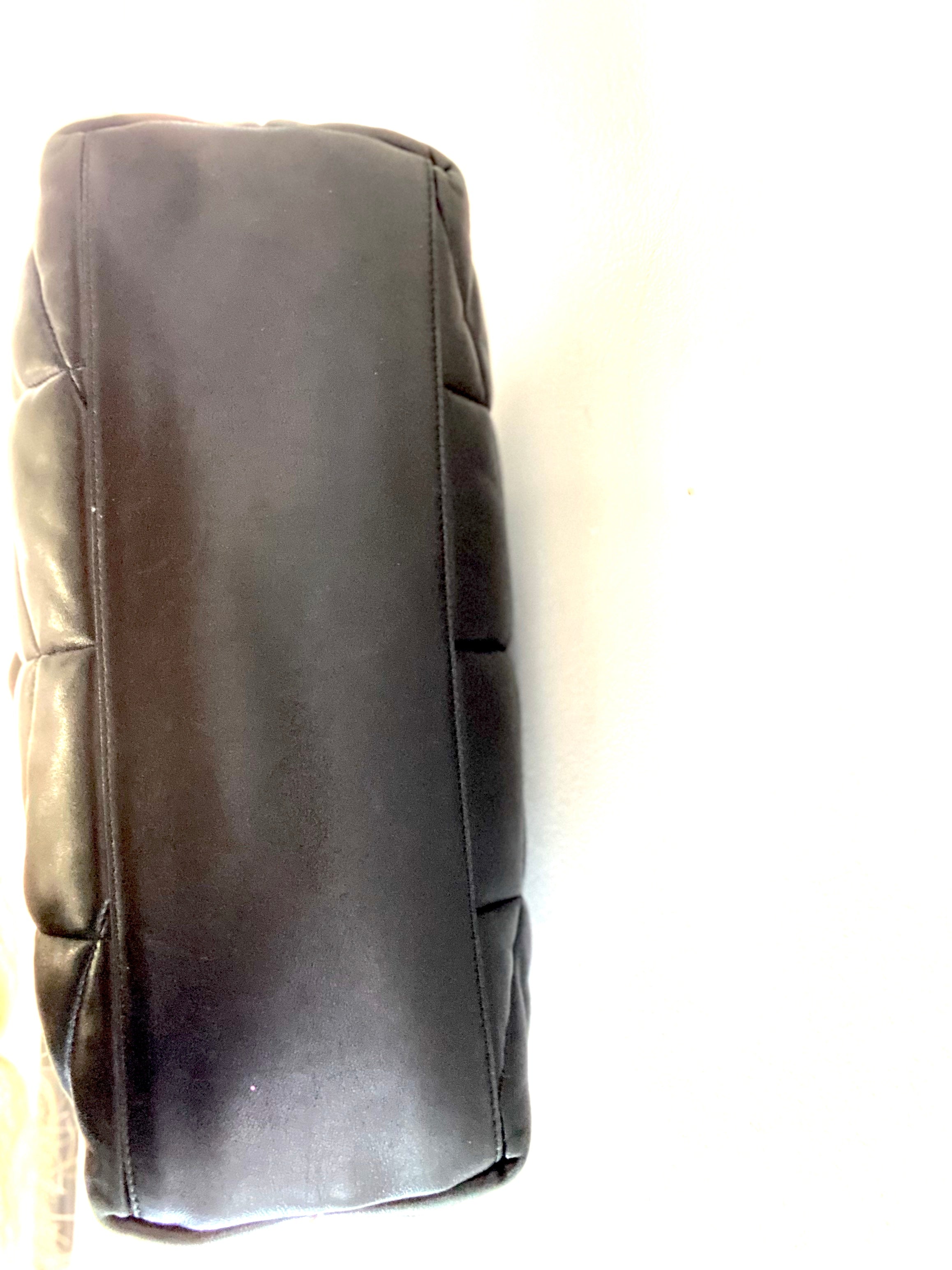 YSL PUFFER LOULOU MEDIUM CHAIN BAG IN QUILTED LAMBSKIN
