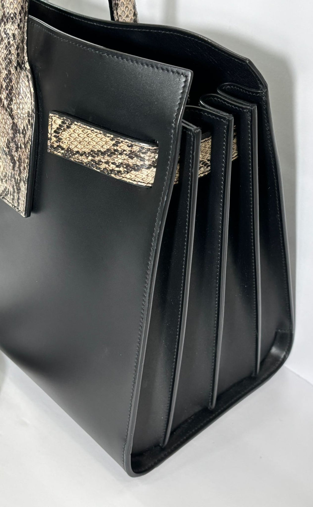 YSL LEATHER SAC DE JOUR SMALL