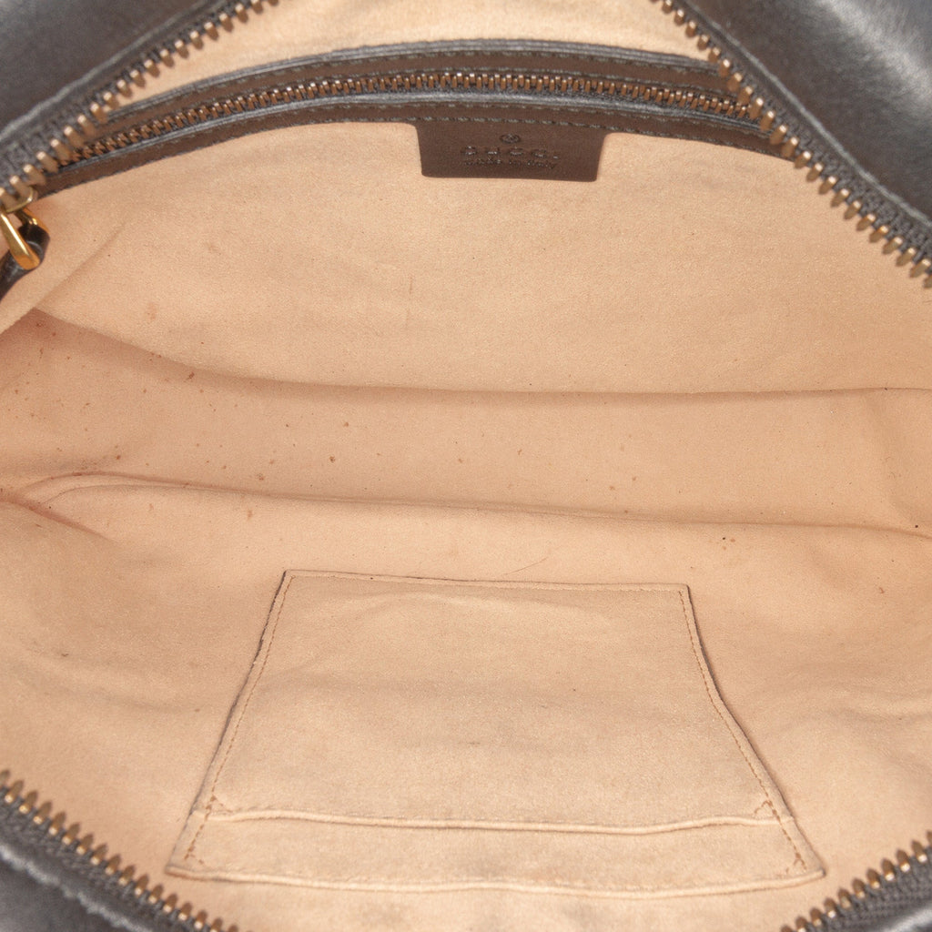 GG Marmont Shoulder Bag Matelasse Leather Medium