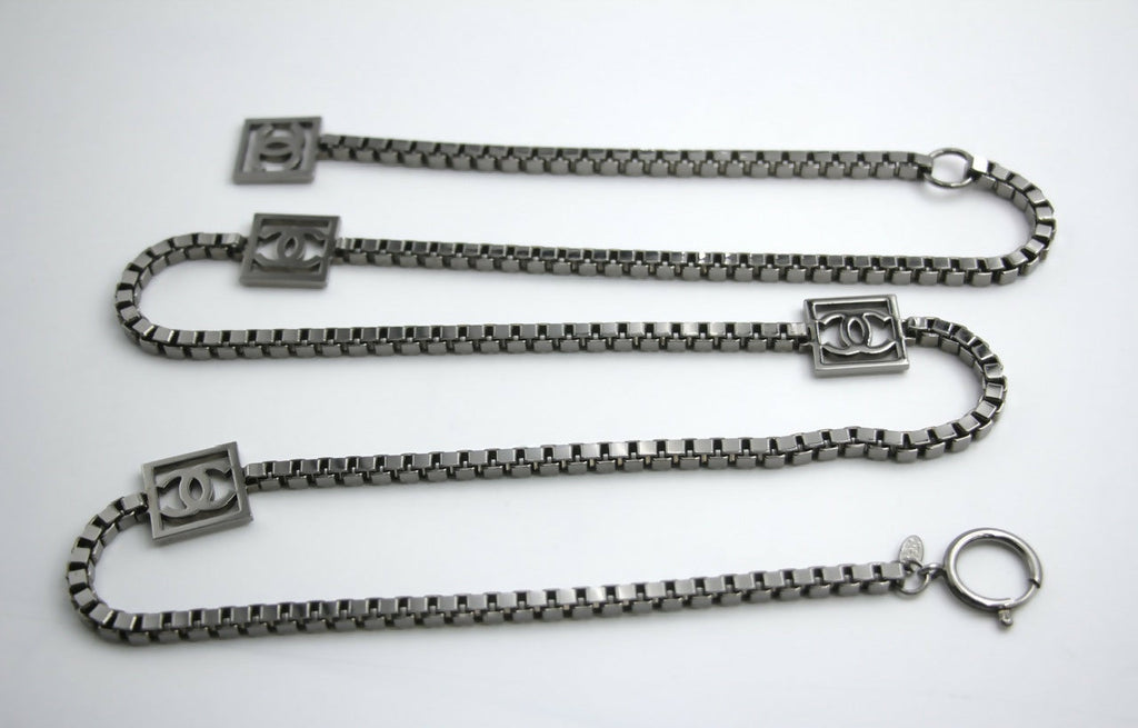 Chanel Vintage 06A Metal Four CC Silver Square Buckle Waist Chain 97CM