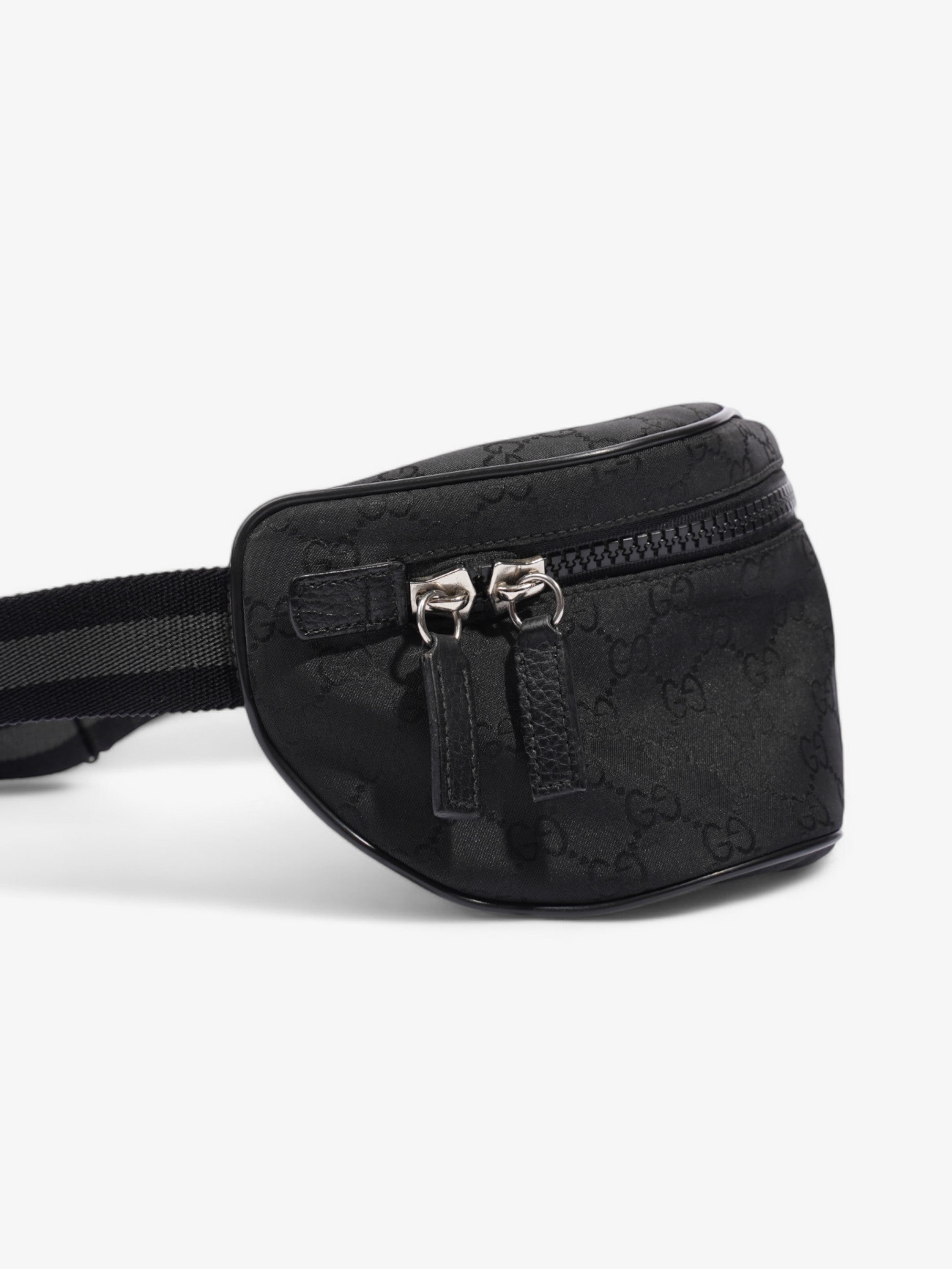 Gucci GG Bum Bag GG Supreme / Black Canvas