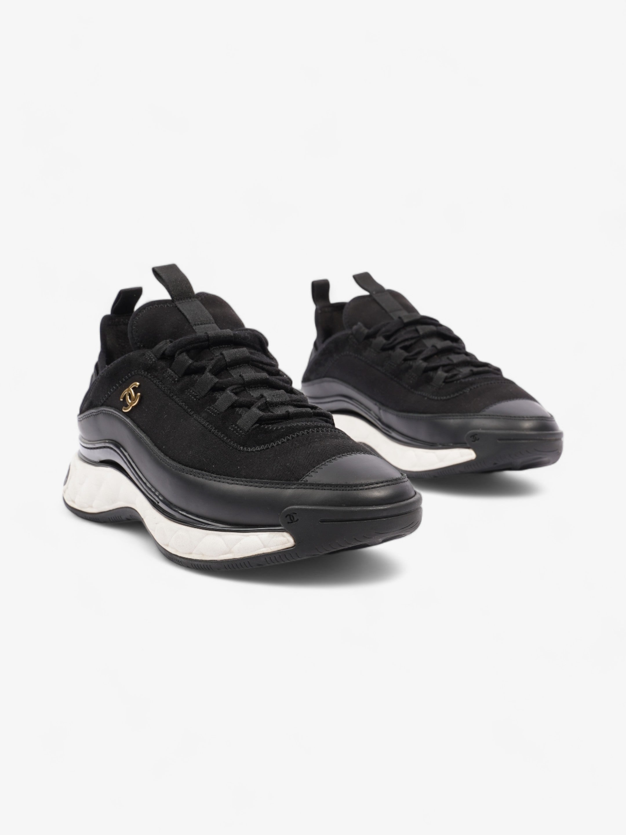 Chanel CC Runner Black / White Suede EU 39 UK 6